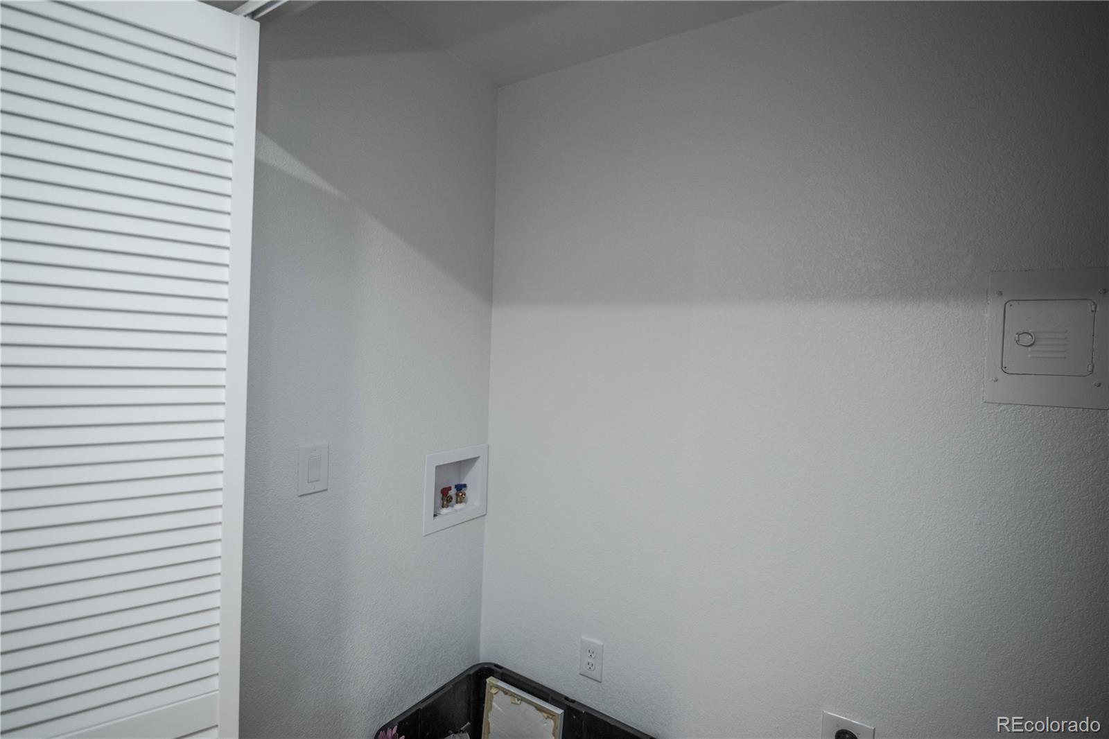 MLS Image #25 for 1150 s taos way,denver, Colorado