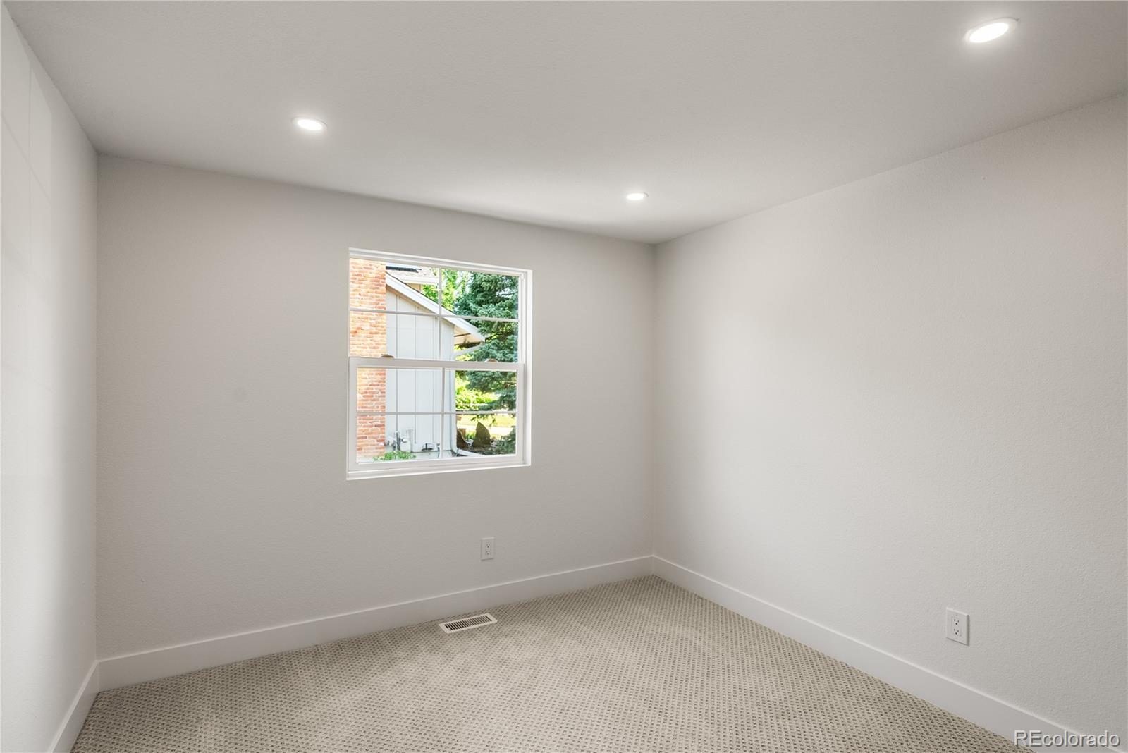 MLS Image #20 for 7651 s uinta court,centennial, Colorado