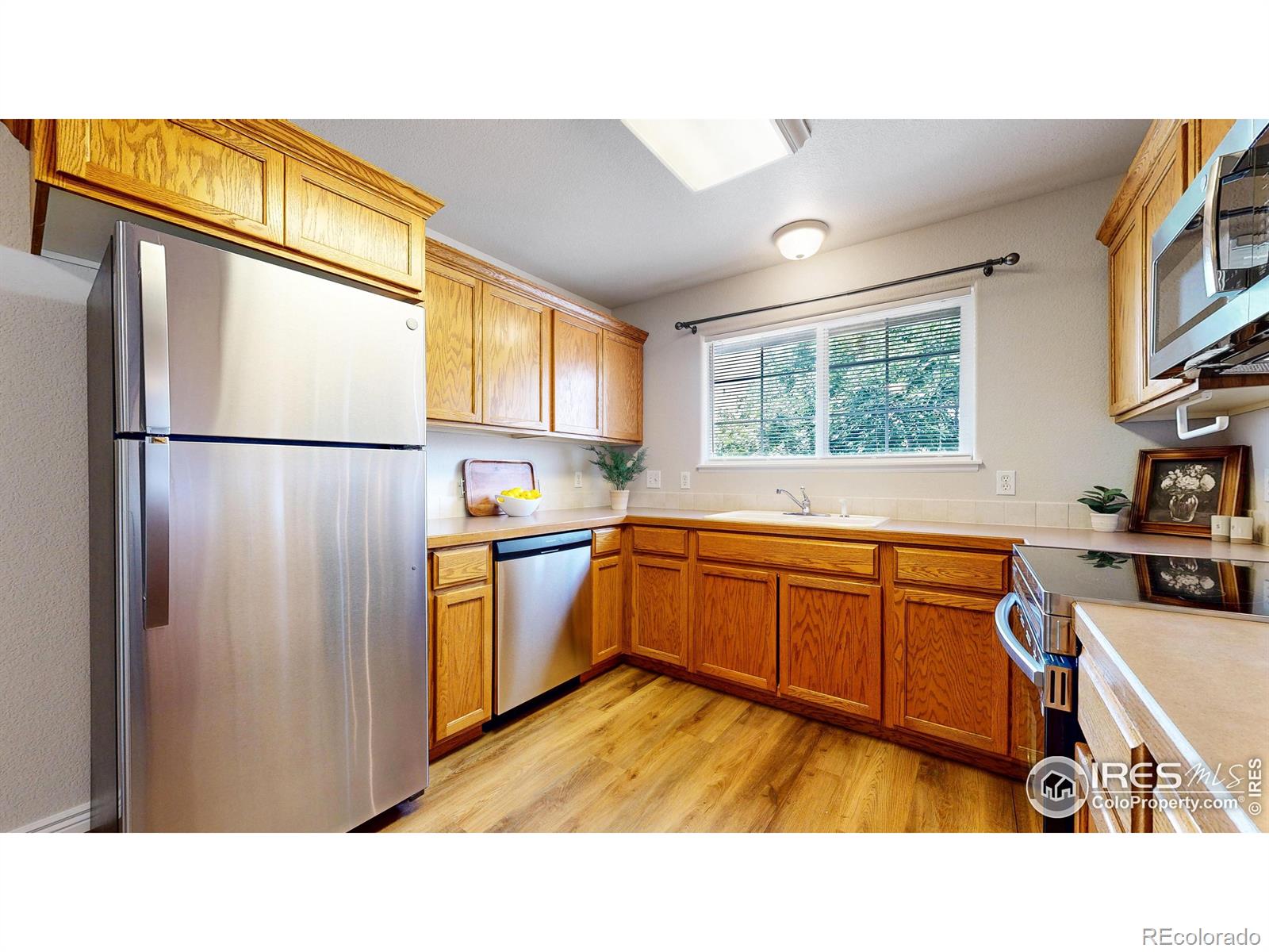 MLS Image #14 for 1335  lake circle,windsor, Colorado