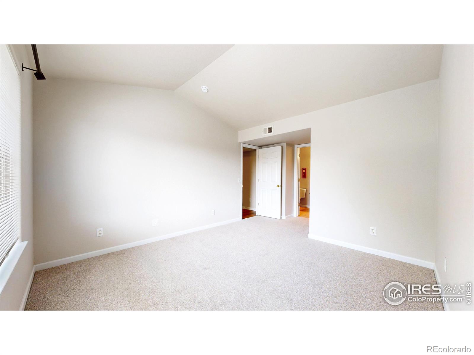 MLS Image #15 for 1335  lake circle,windsor, Colorado