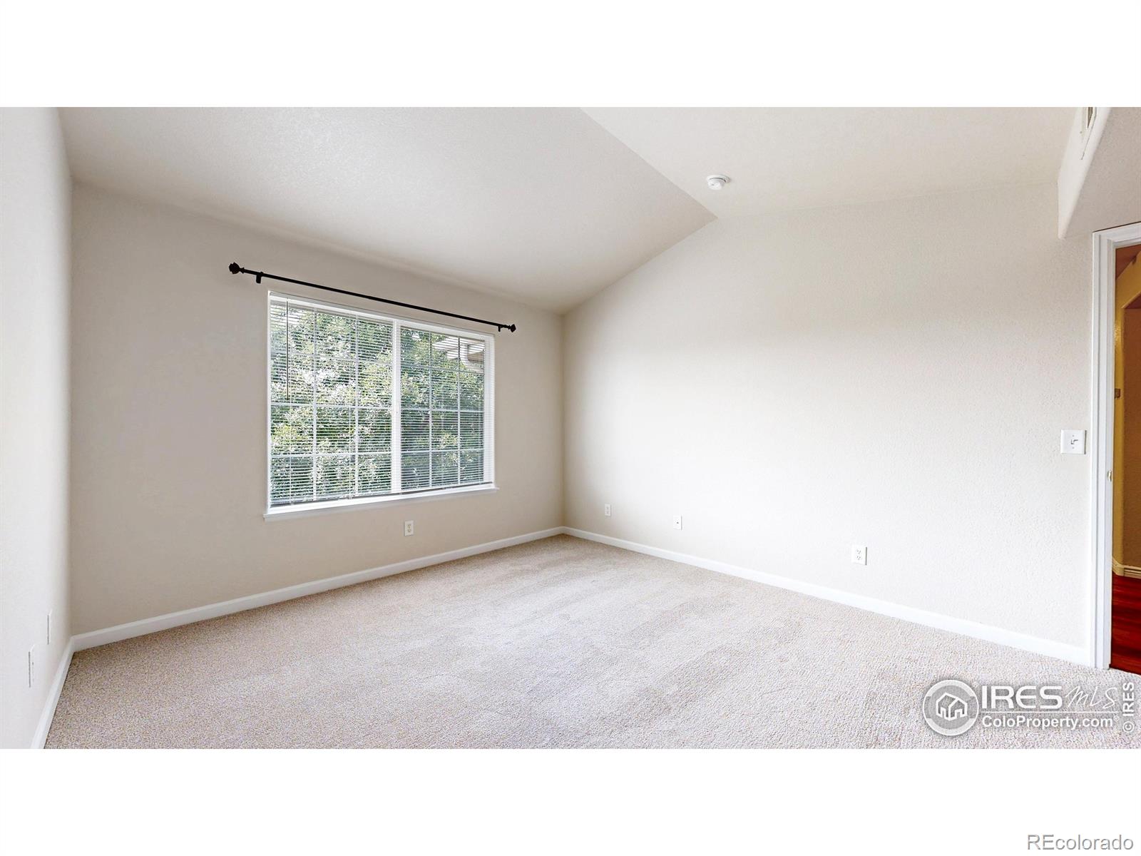 MLS Image #16 for 1335  lake circle,windsor, Colorado