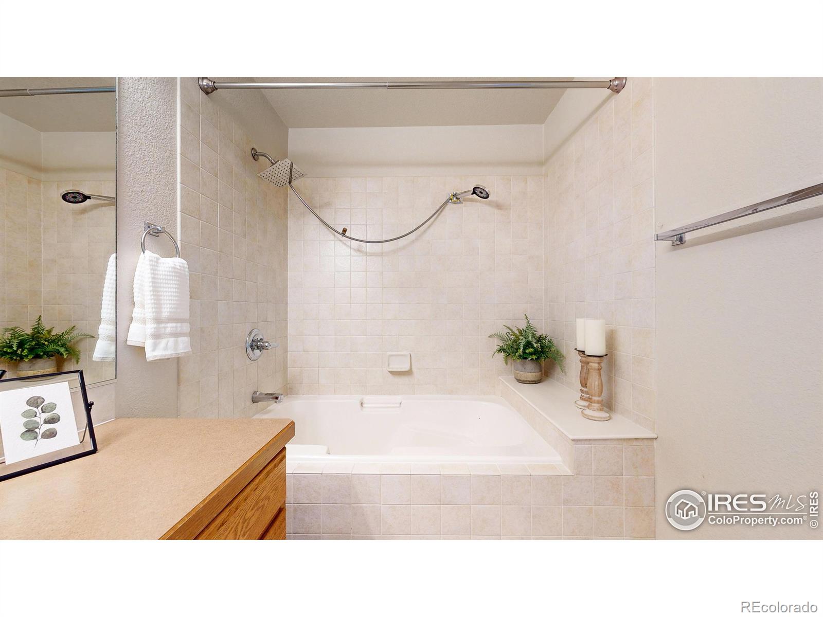 MLS Image #19 for 1335  lake circle,windsor, Colorado