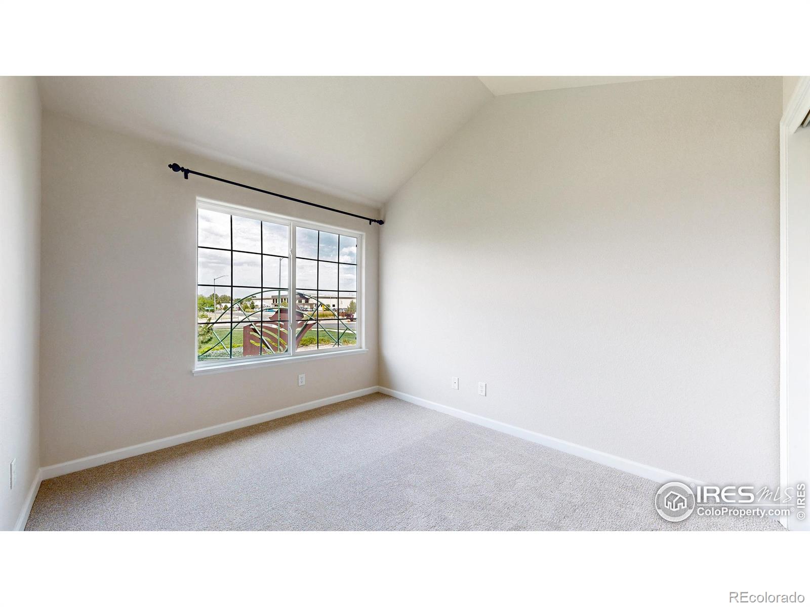 MLS Image #21 for 1335  lake circle,windsor, Colorado