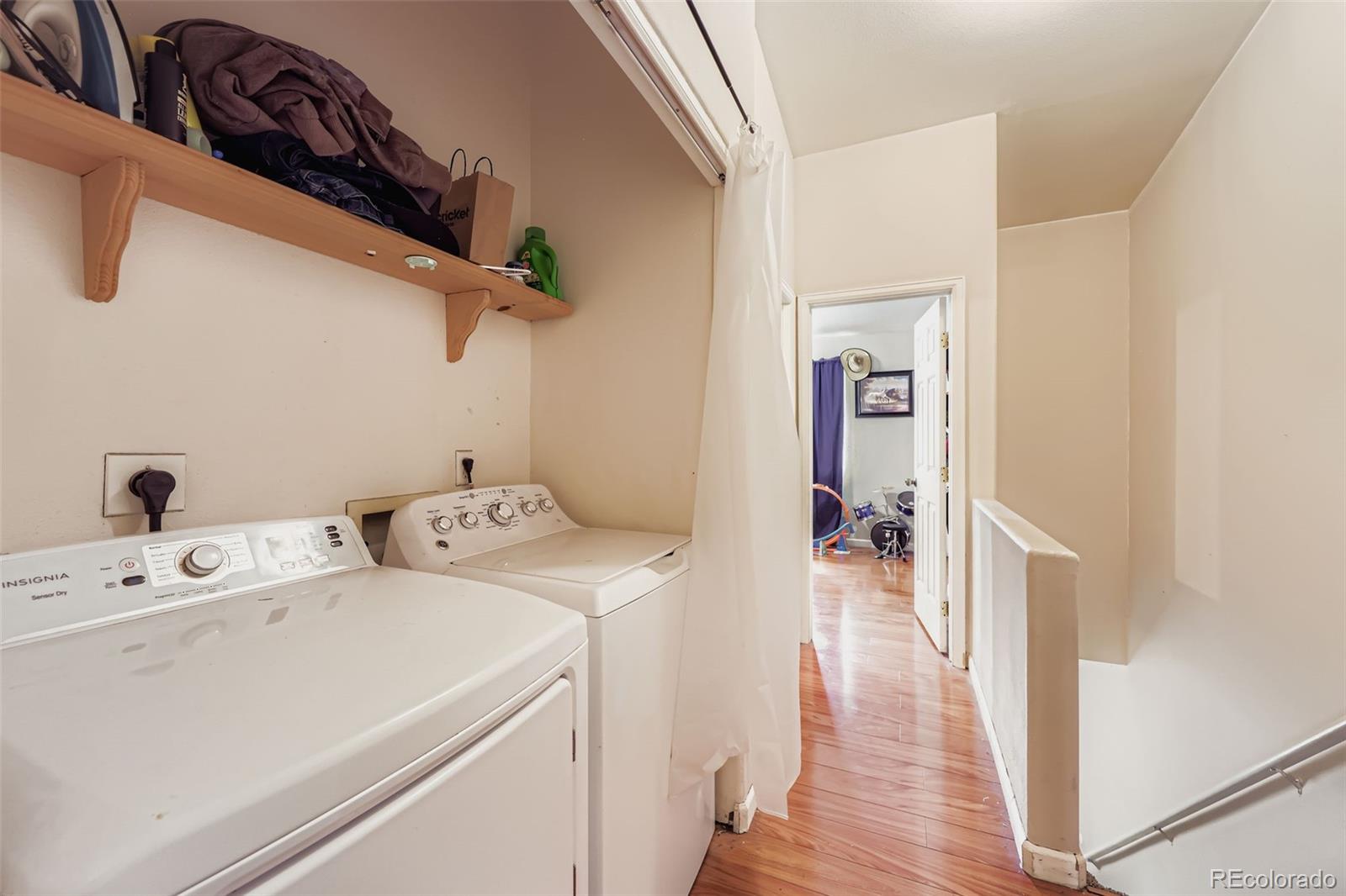MLS Image #9 for 2626  devonshire court,denver, Colorado