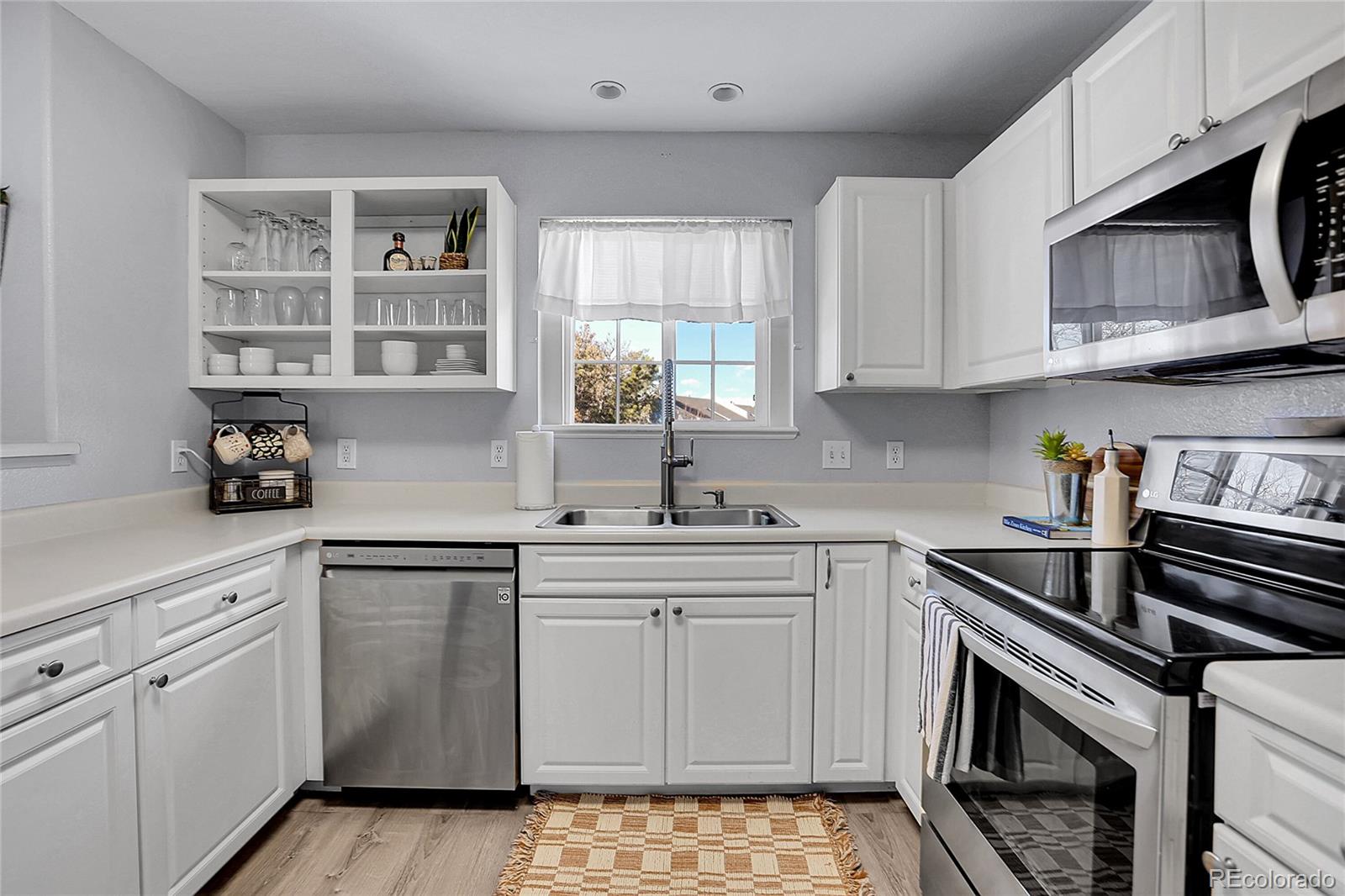 MLS Image #8 for 19152 e wyoming place,aurora, Colorado