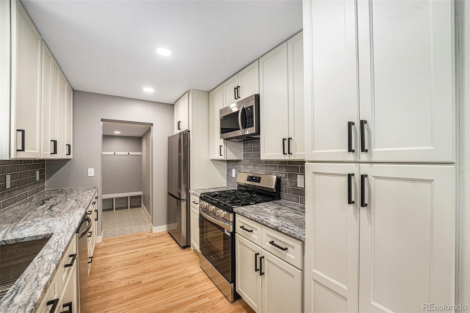 MLS Image #11 for 3440 w evans avenue,denver, Colorado