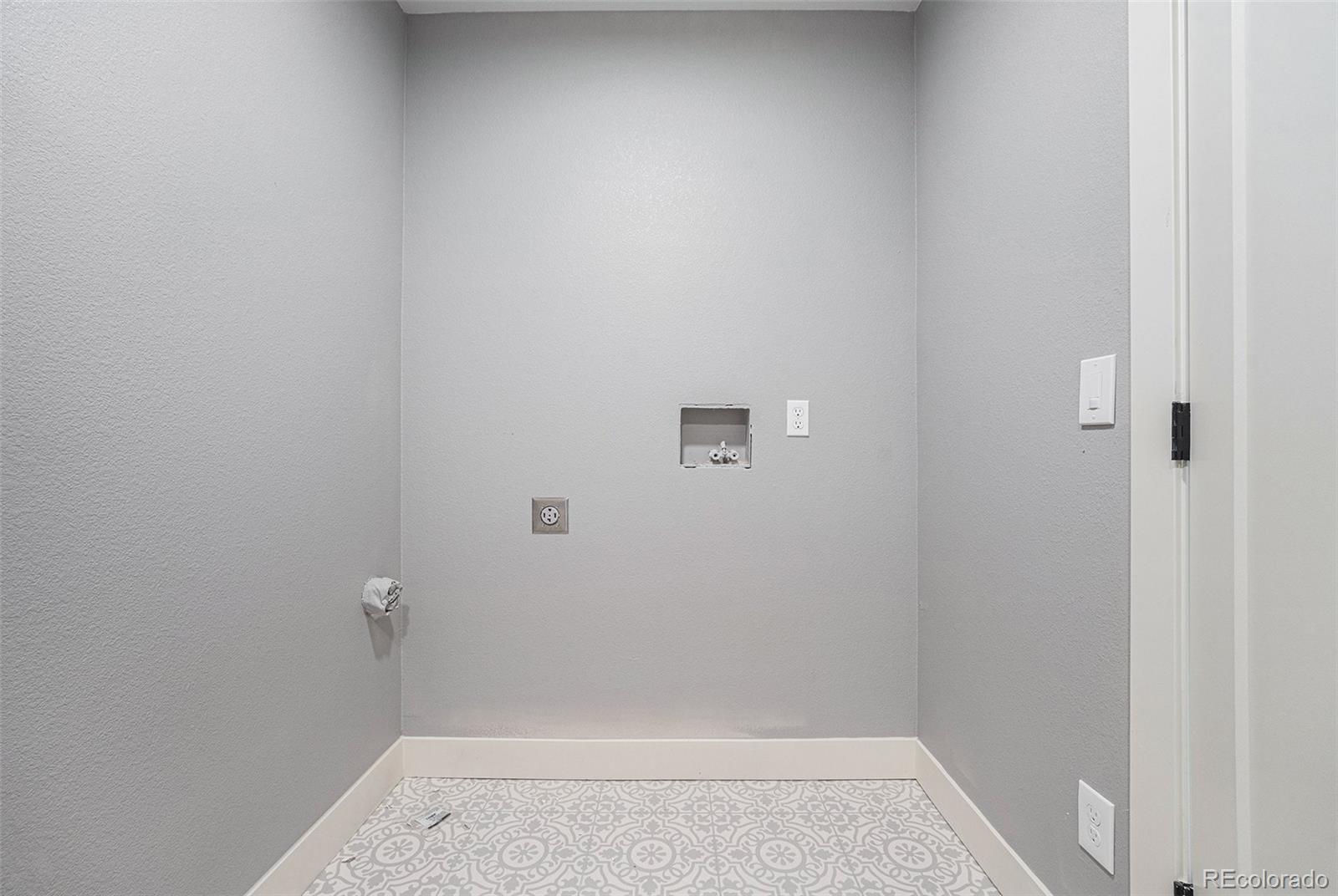 MLS Image #31 for 3440 w evans avenue,denver, Colorado