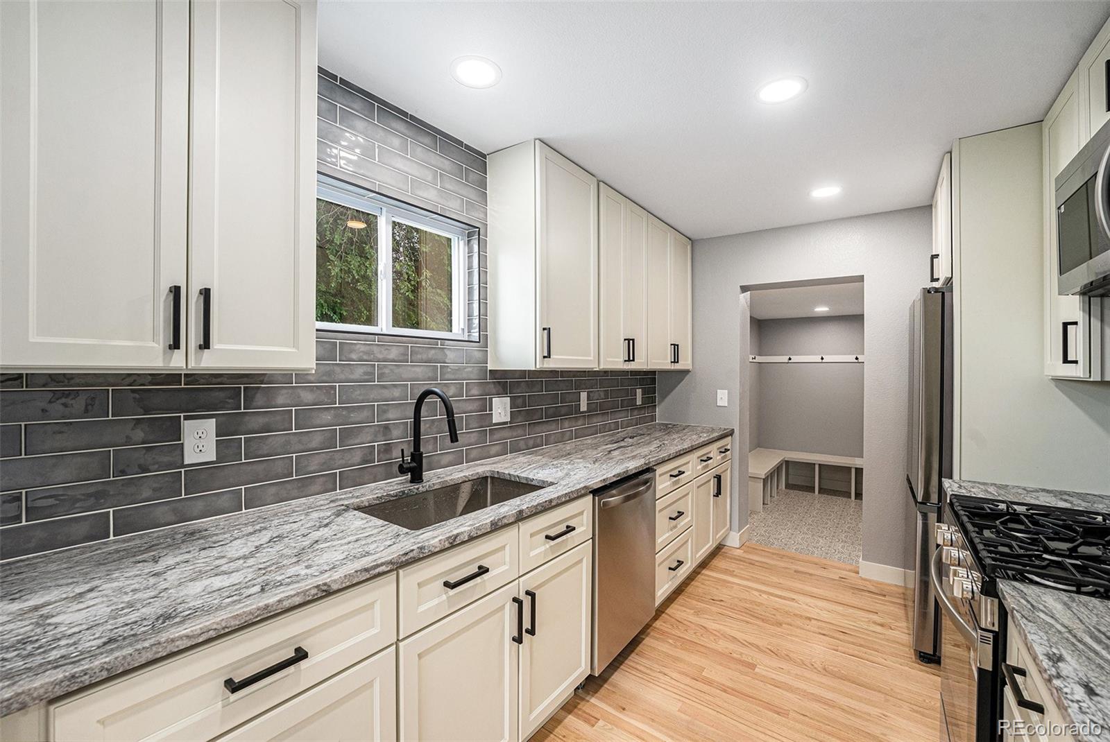 MLS Image #8 for 3440 w evans avenue,denver, Colorado