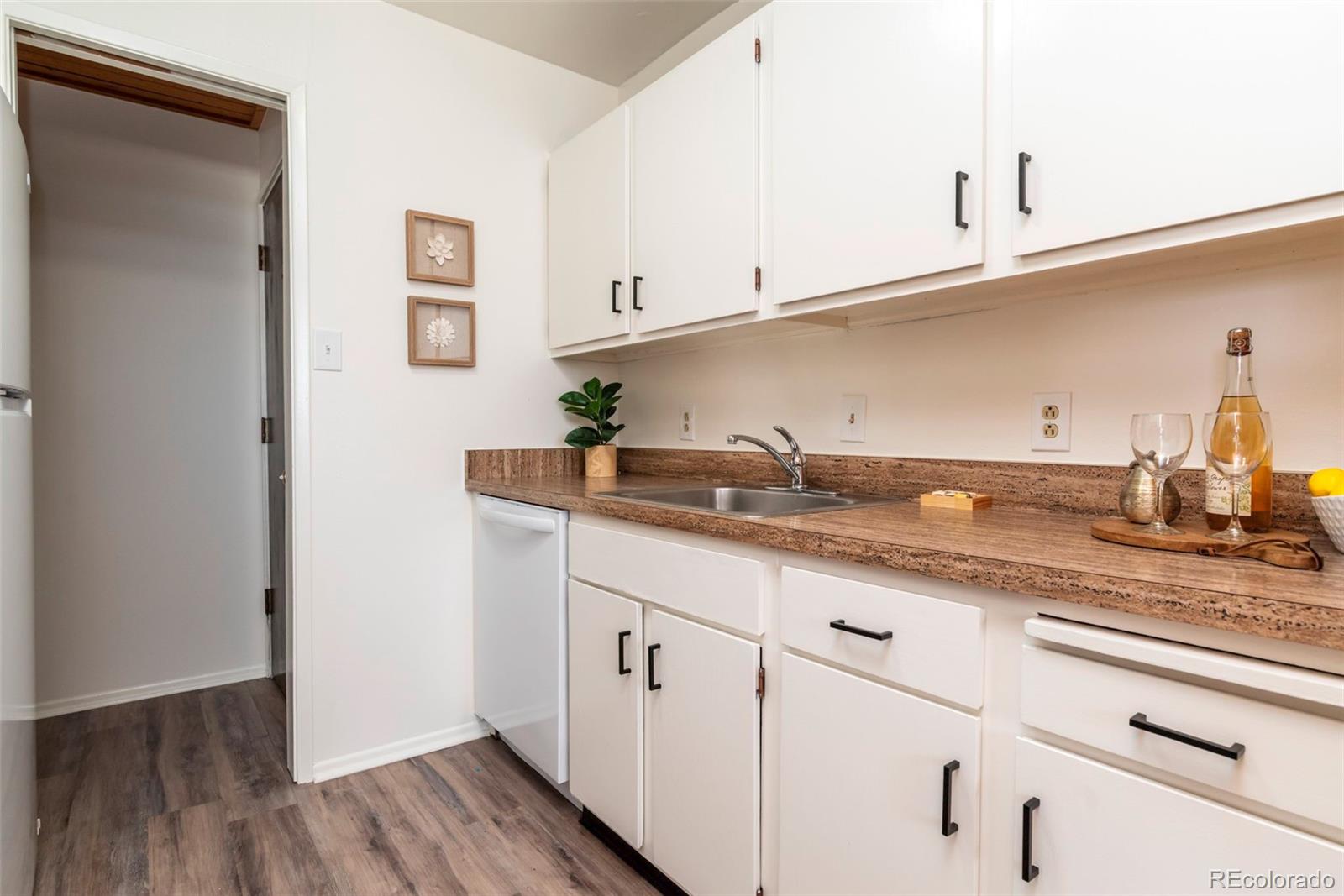 MLS Image #11 for 850  20th street,boulder, Colorado