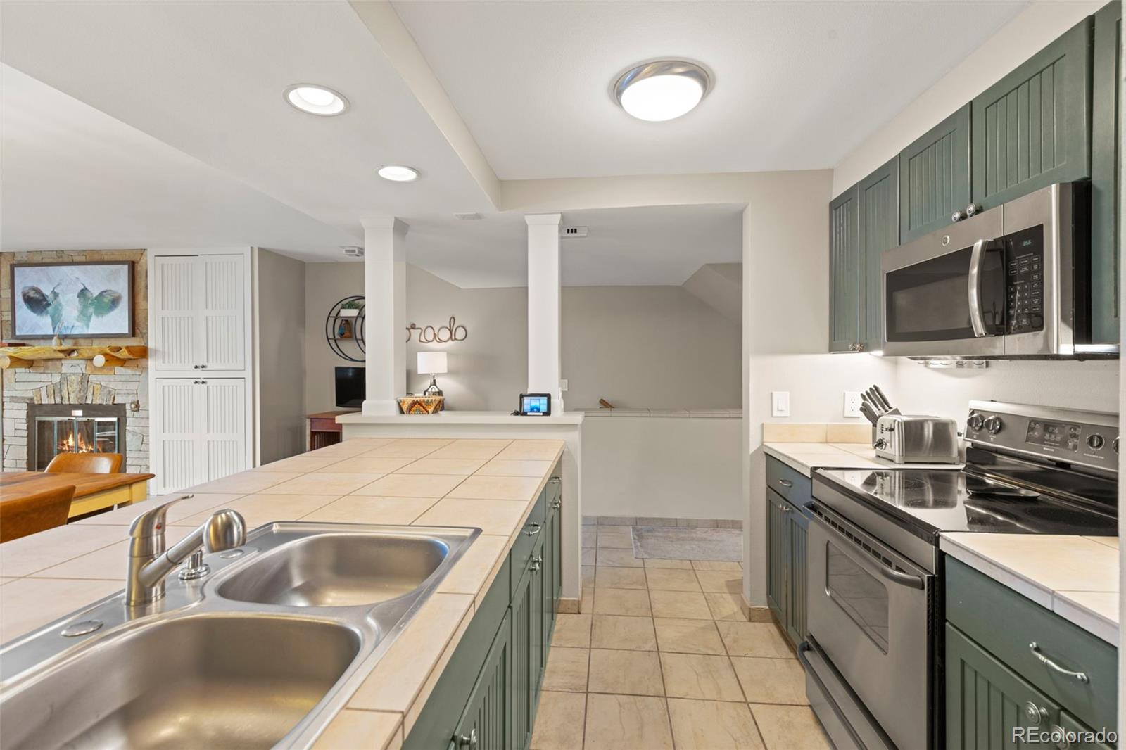 MLS Image #15 for 22097  saints john road,dillon, Colorado