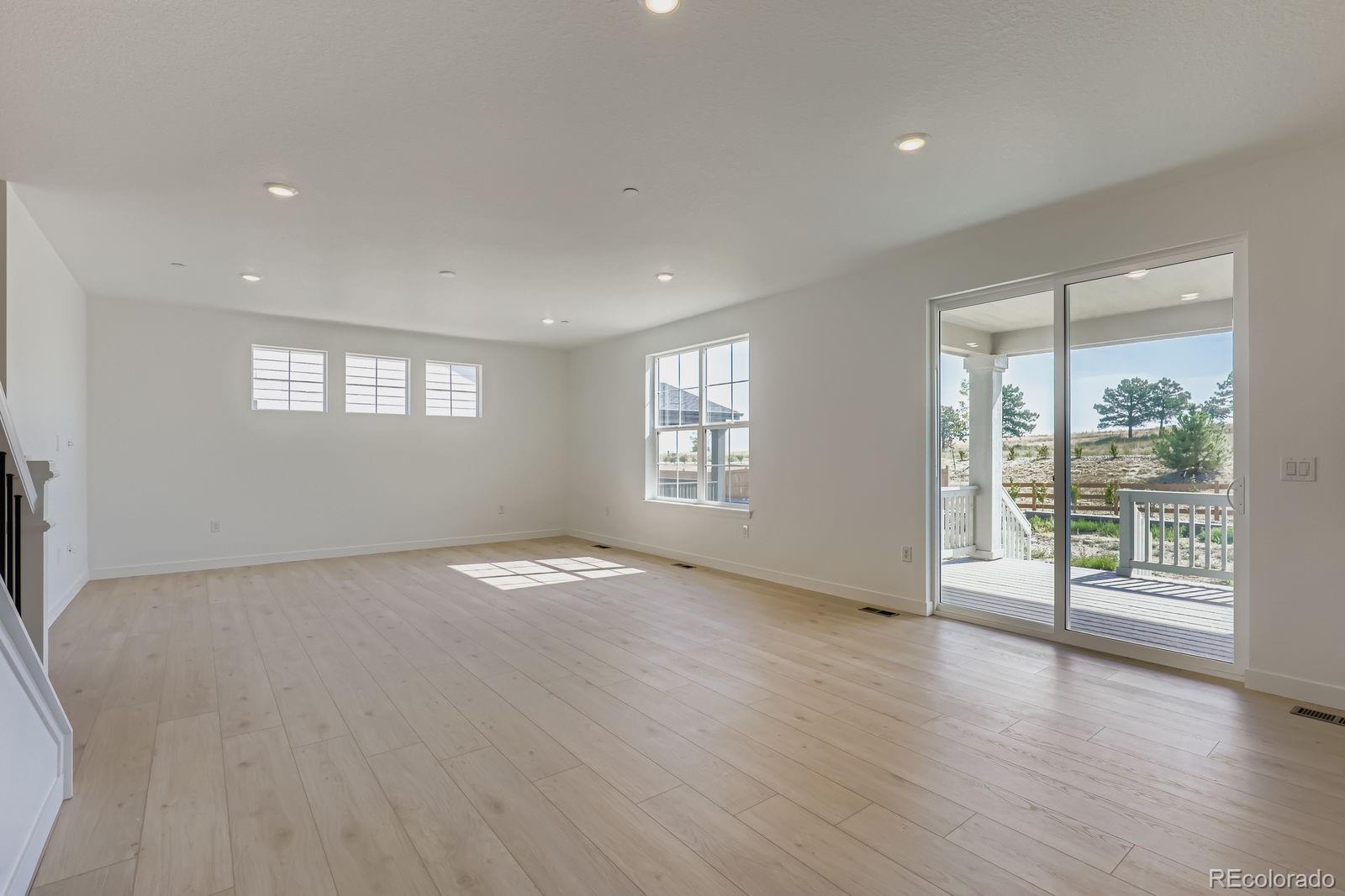MLS Image #5 for 757  raindance street,erie, Colorado