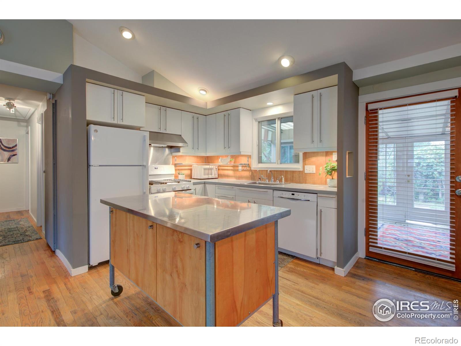 MLS Image #10 for 1110  hartford drive,boulder, Colorado