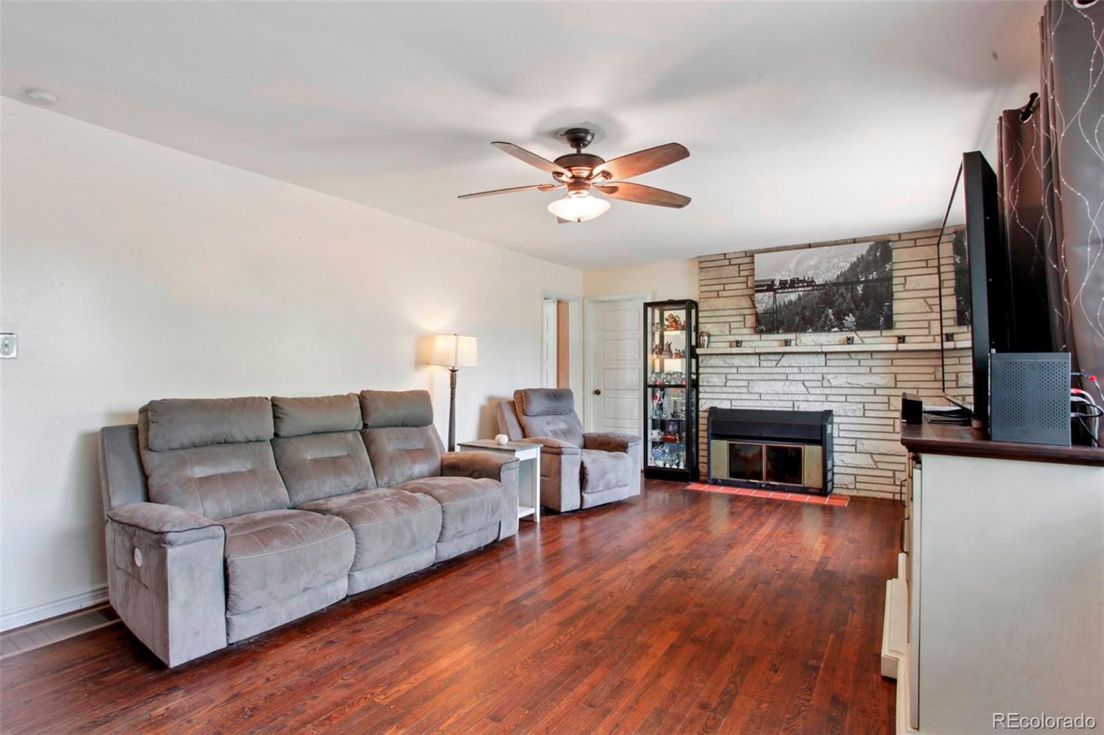 MLS Image #10 for 8780  essex street,denver, Colorado