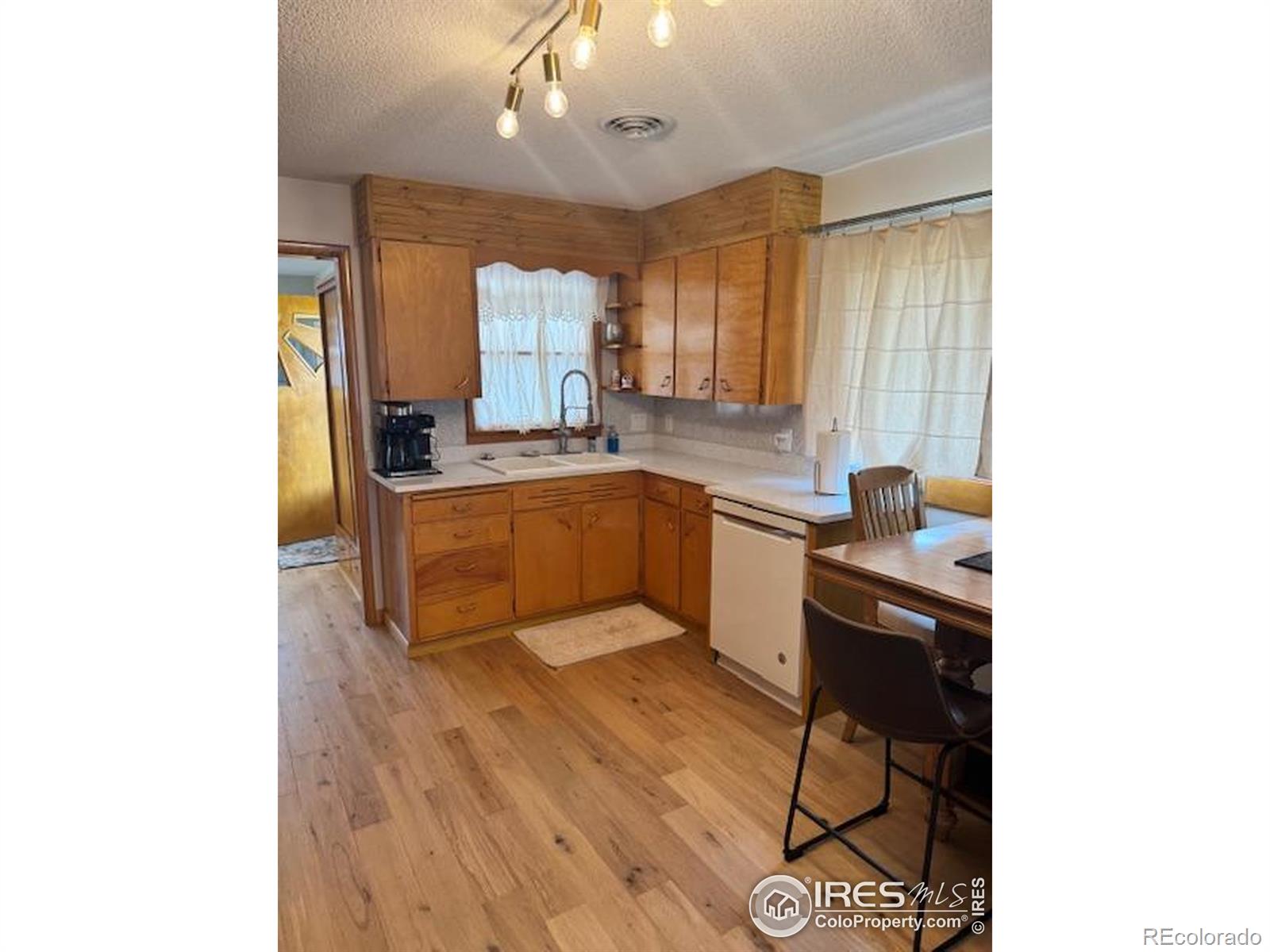 MLS Image #3 for 315 e emerson street,holyoke, Colorado