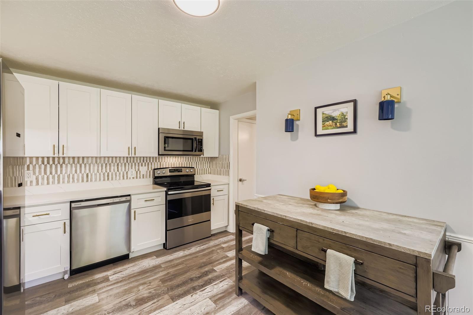 MLS Image #8 for 633 w longview avenue,littleton, Colorado