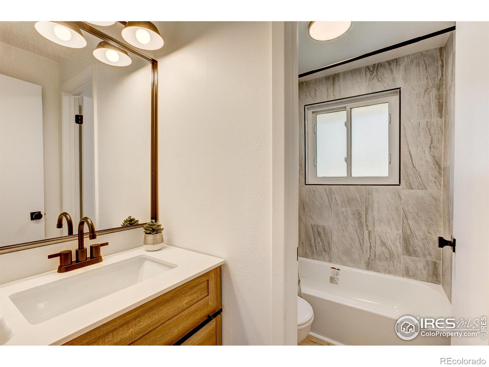 MLS Image #15 for 12802 e nevada circle,aurora, Colorado