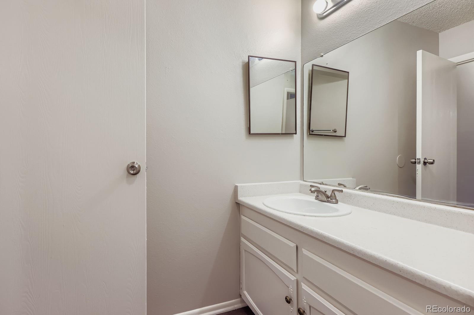 MLS Image #7 for 14467 e 1st drive,aurora, Colorado