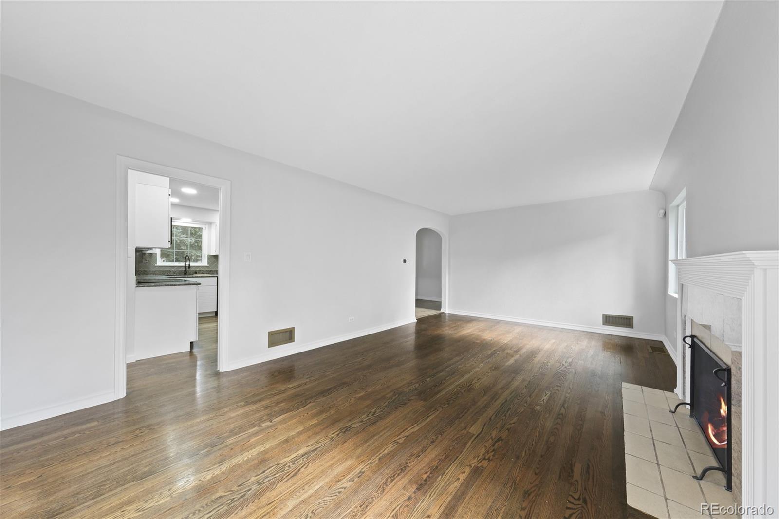 MLS Image #14 for 2495 n raleigh street,denver, Colorado