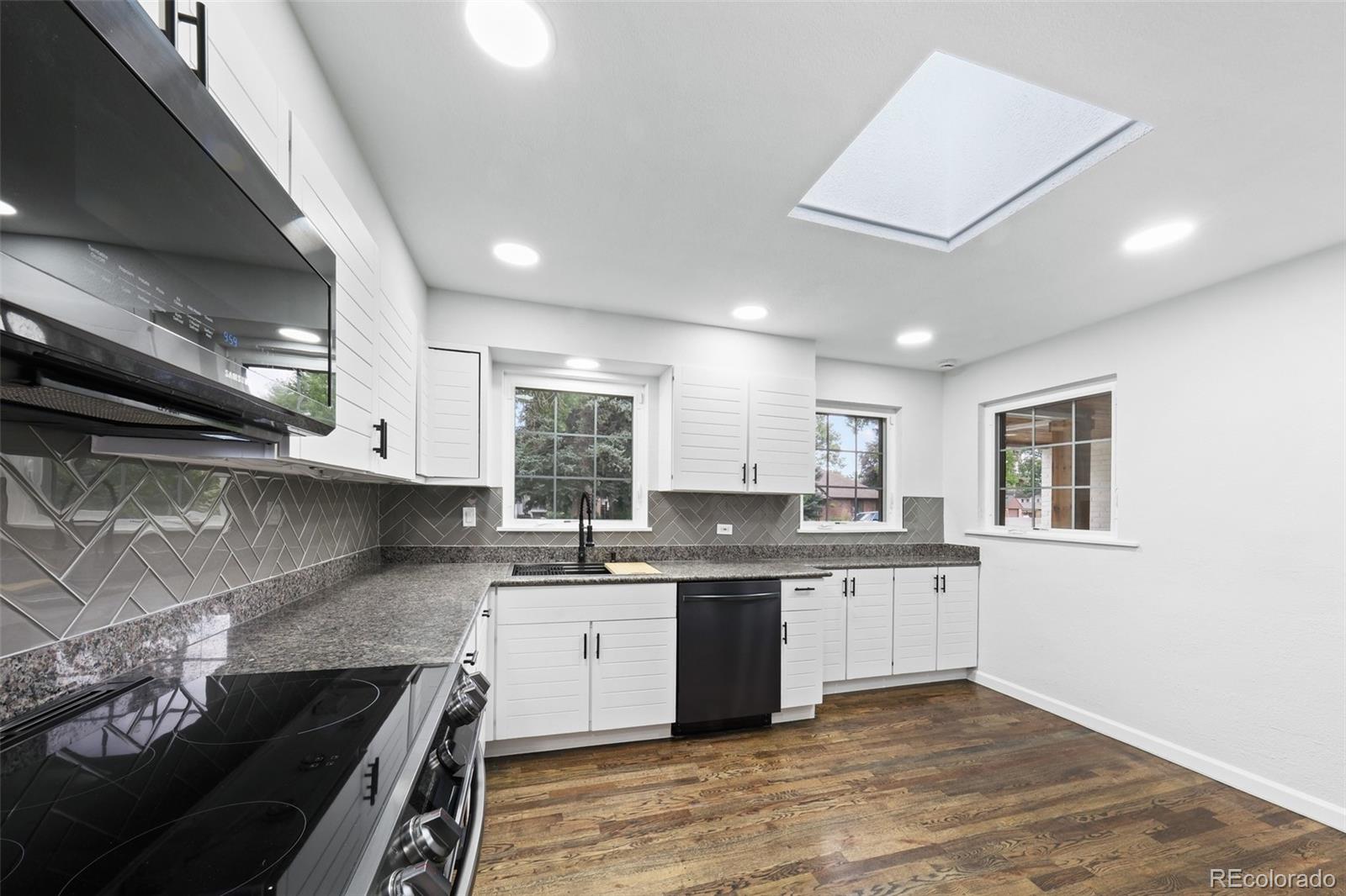 MLS Image #17 for 2495 n raleigh street,denver, Colorado