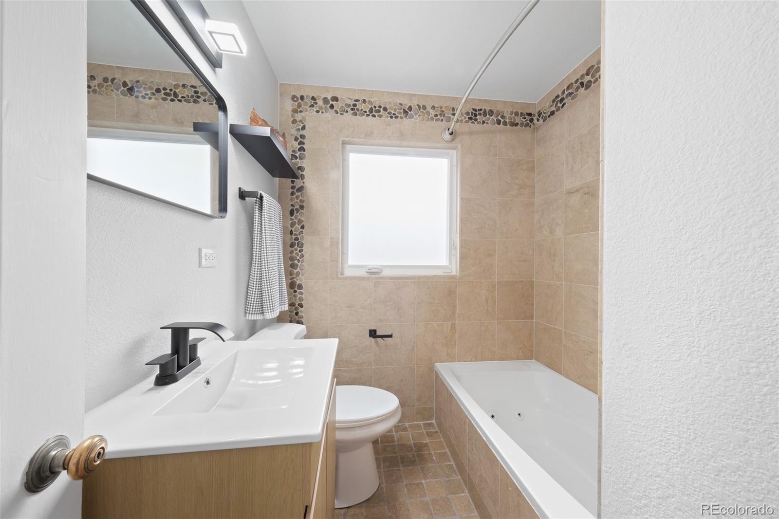 MLS Image #26 for 2495 n raleigh street,denver, Colorado
