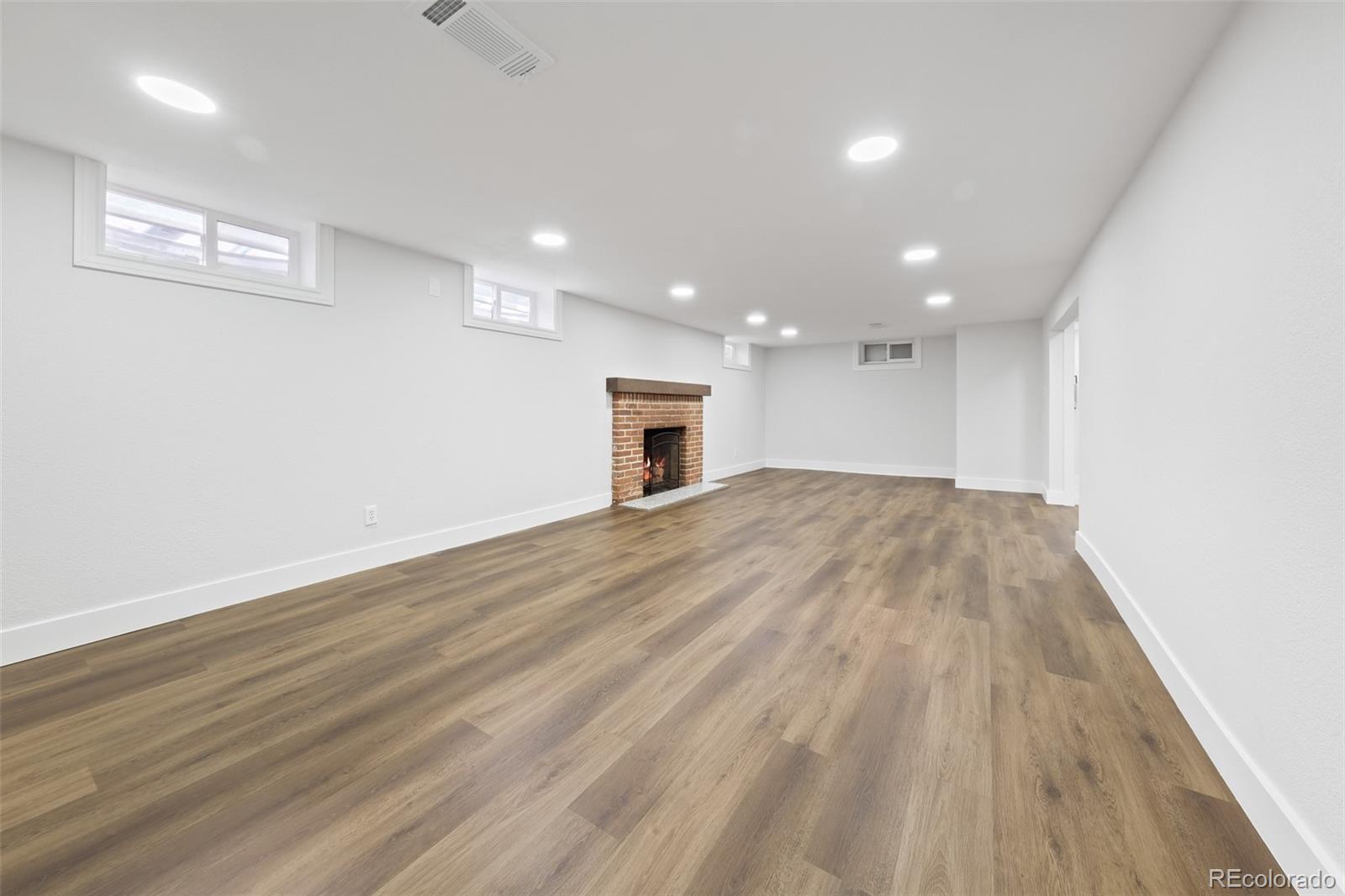 MLS Image #33 for 2495 n raleigh street,denver, Colorado