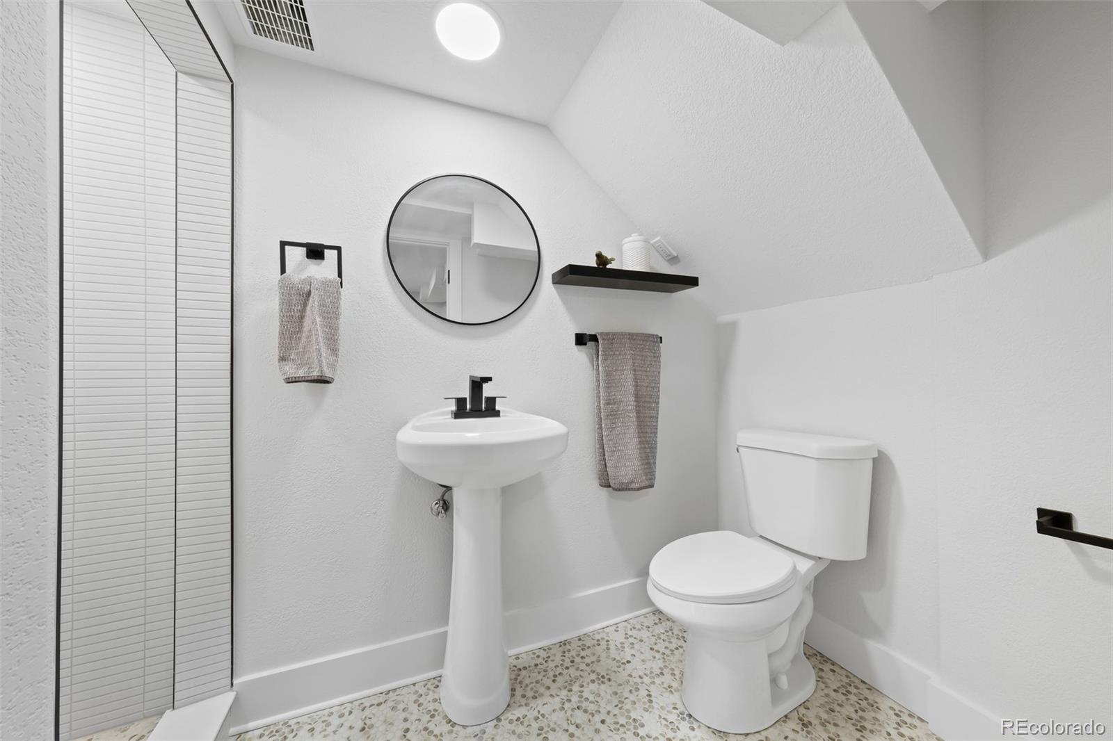 MLS Image #39 for 2495 n raleigh street,denver, Colorado