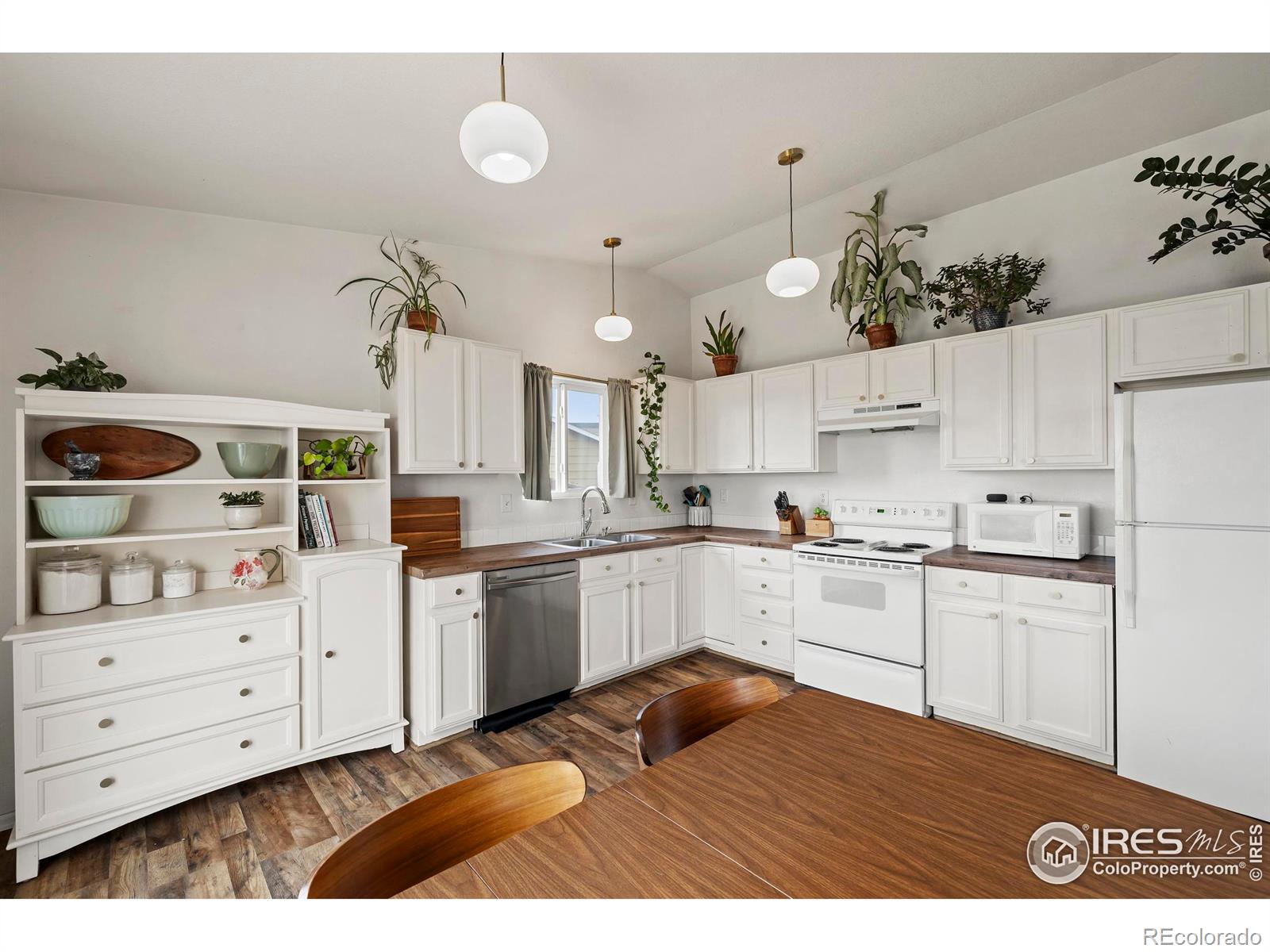 MLS Image #11 for 2539  bearwood avenue,greeley, Colorado