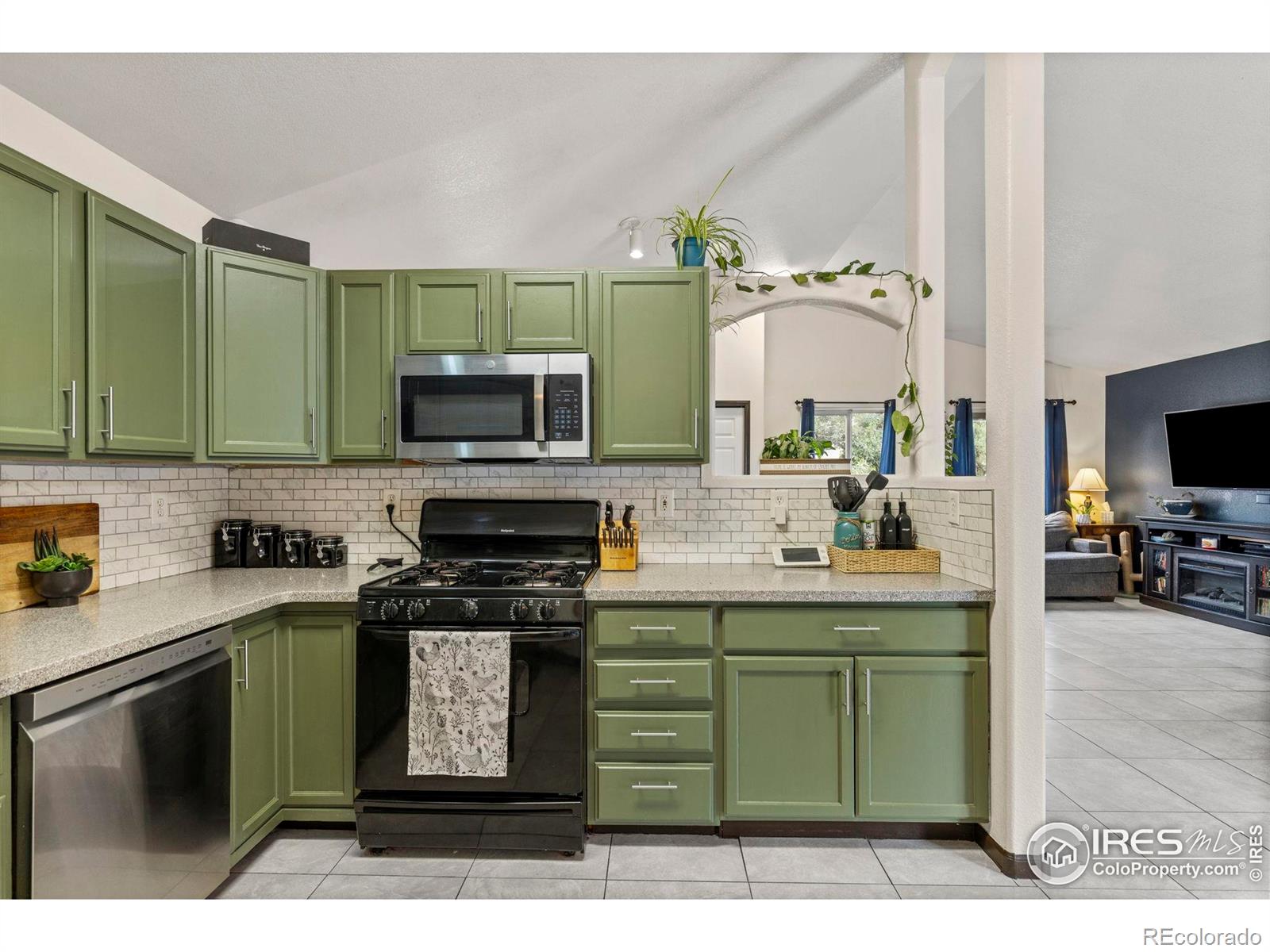 MLS Image #8 for 944 s lilac court,milliken, Colorado