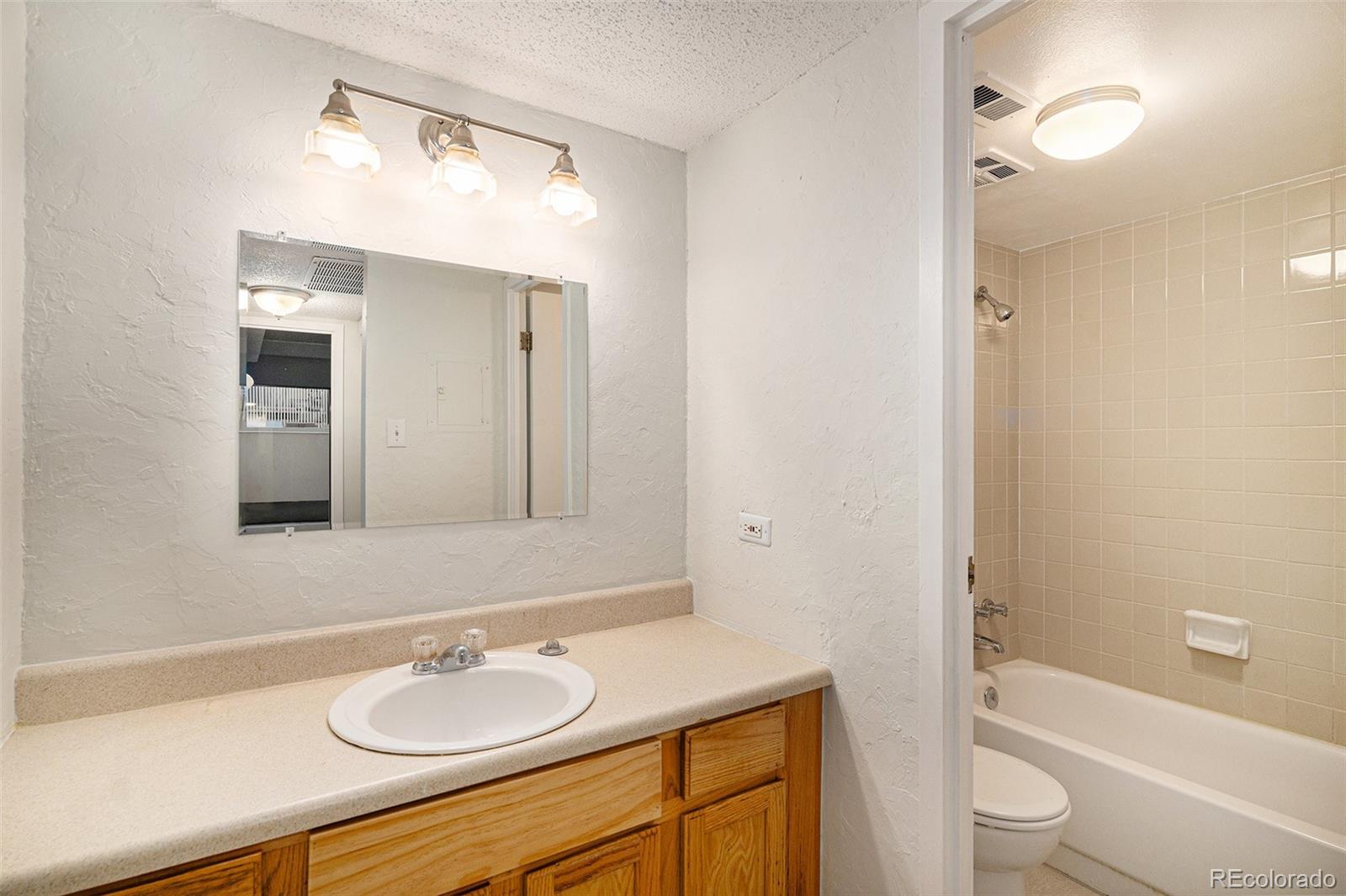 MLS Image #9 for 8060 e girard avenue 217,denver, Colorado