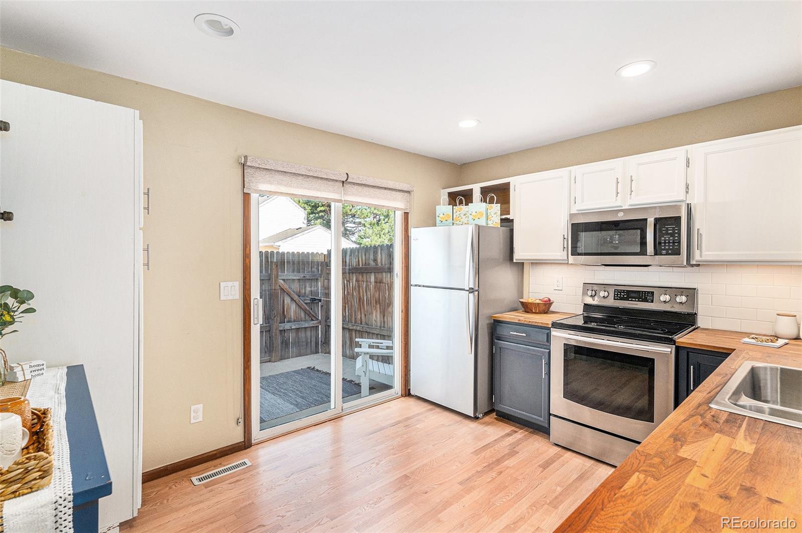 MLS Image #12 for 8304 s upham way,littleton, Colorado