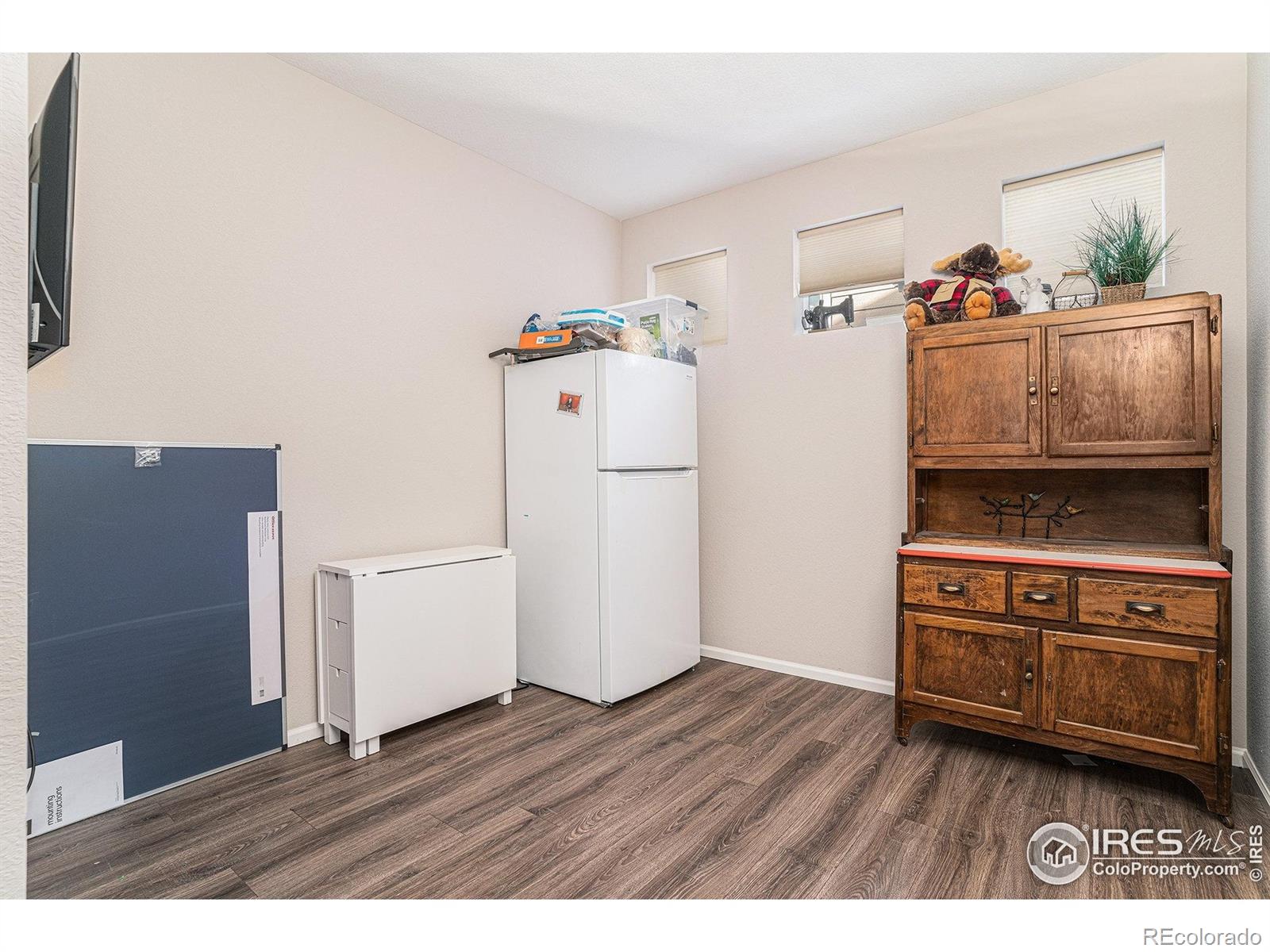 MLS Image #23 for 3095  deering lake drive,loveland, Colorado