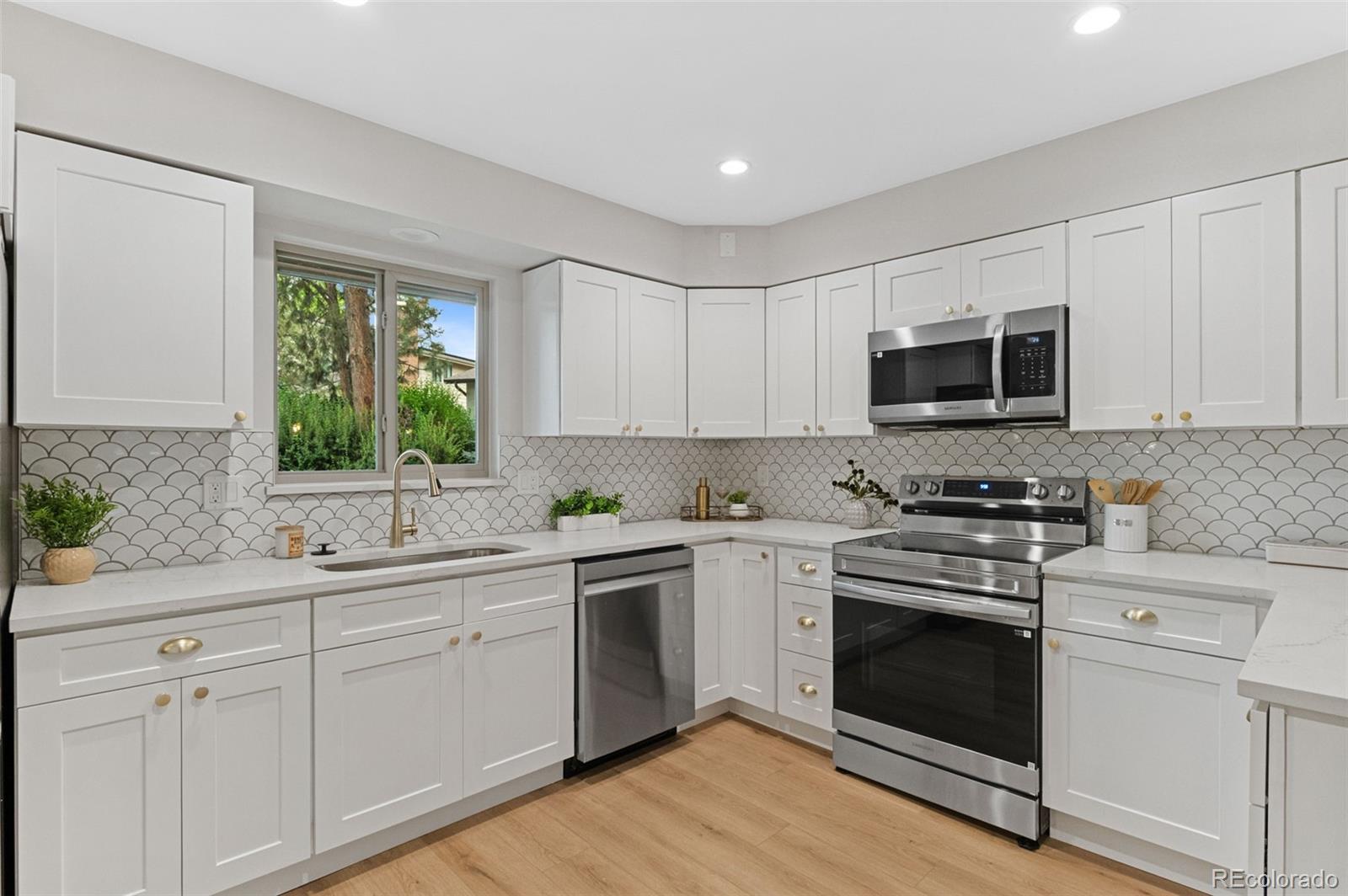 MLS Image #11 for 6475 s arapahoe way,littleton, Colorado