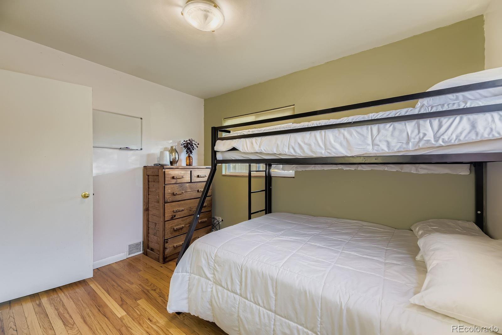 MLS Image #17 for 1827 s newton street,denver, Colorado