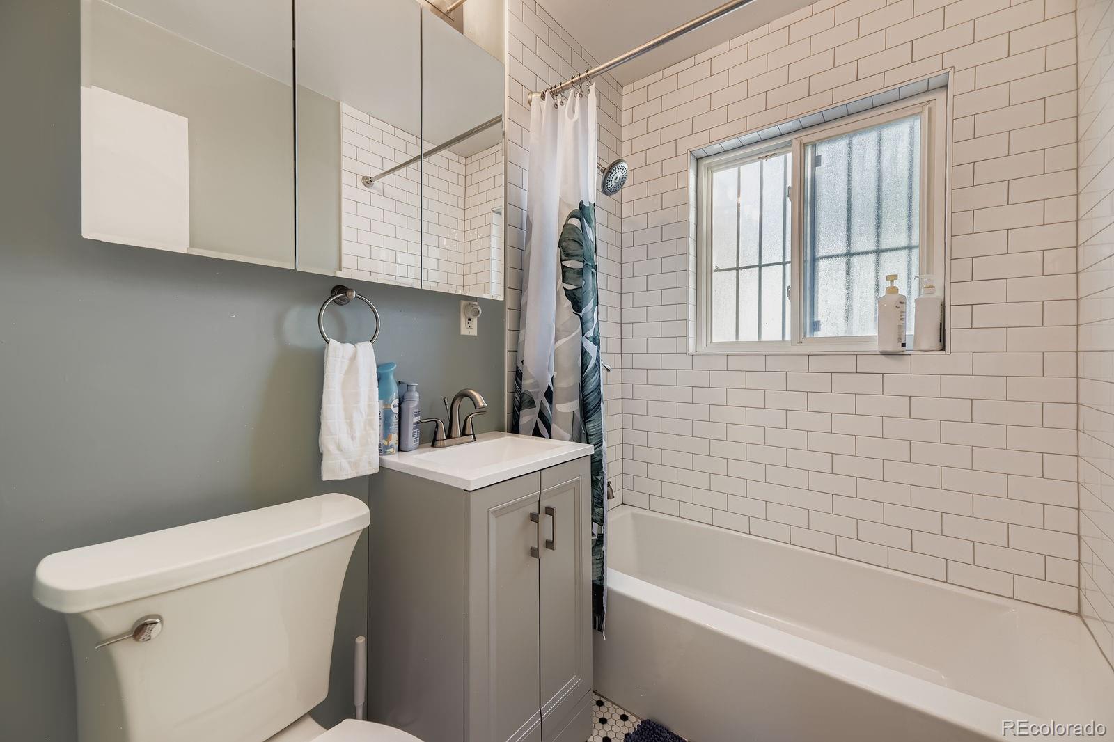 MLS Image #18 for 1827 s newton street,denver, Colorado