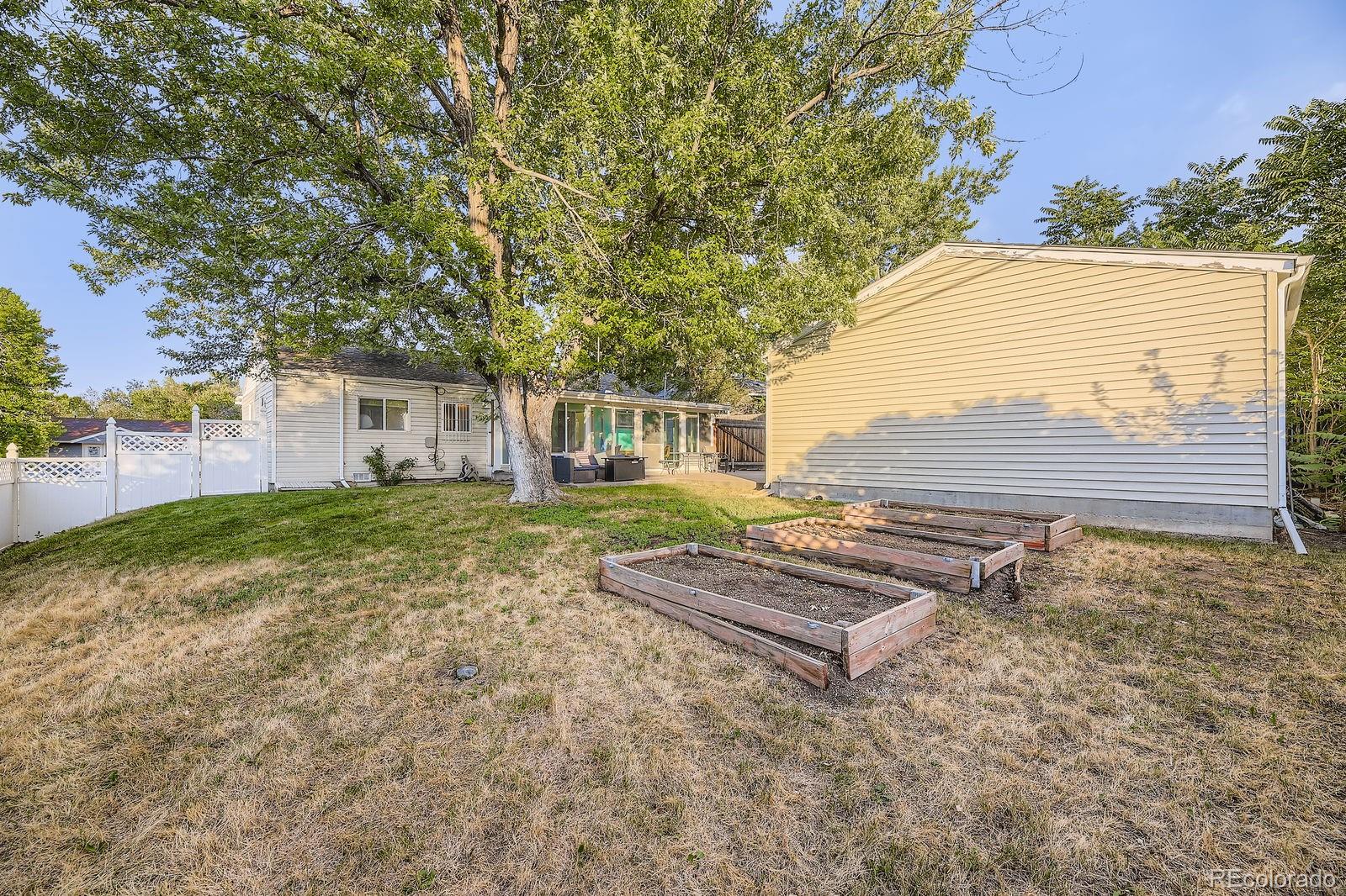 MLS Image #24 for 1827 s newton street,denver, Colorado