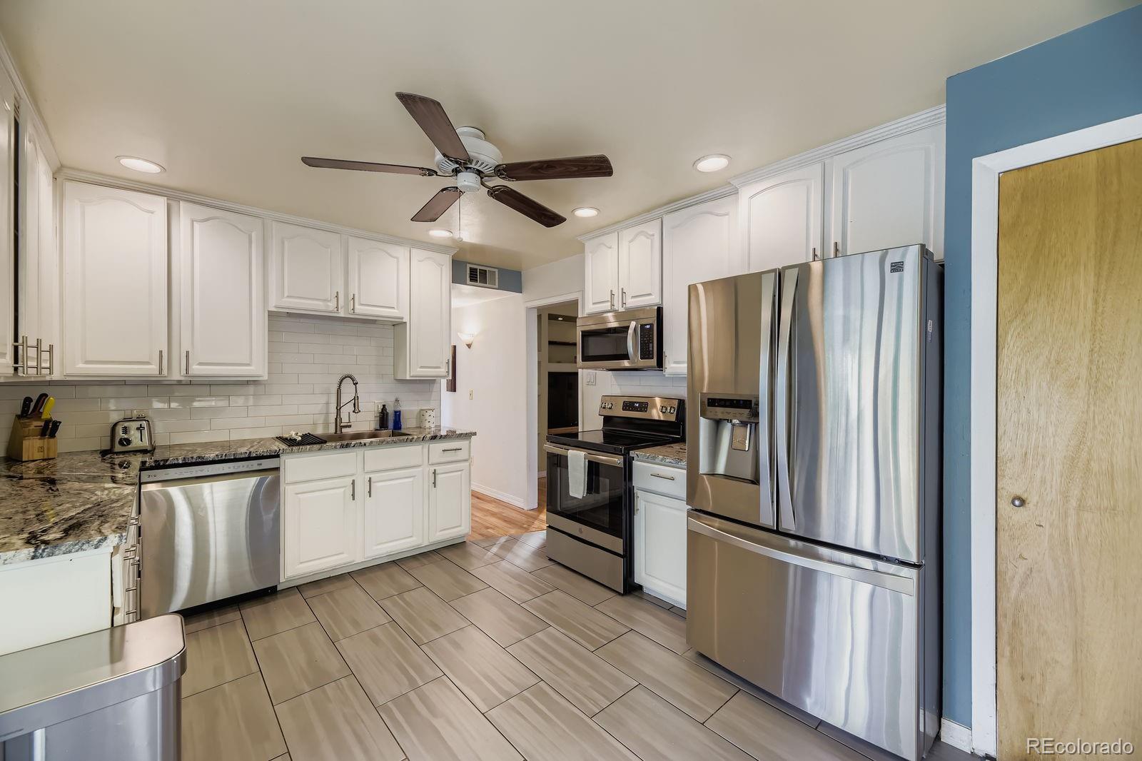MLS Image #7 for 1827 s newton street,denver, Colorado