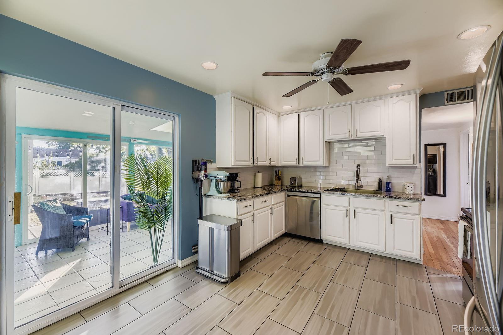 MLS Image #8 for 1827 s newton street,denver, Colorado