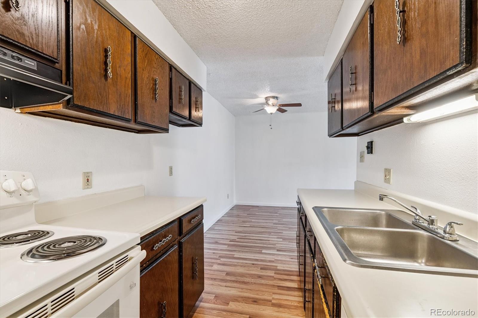 MLS Image #7 for 7455 e quincy avenue,denver, Colorado
