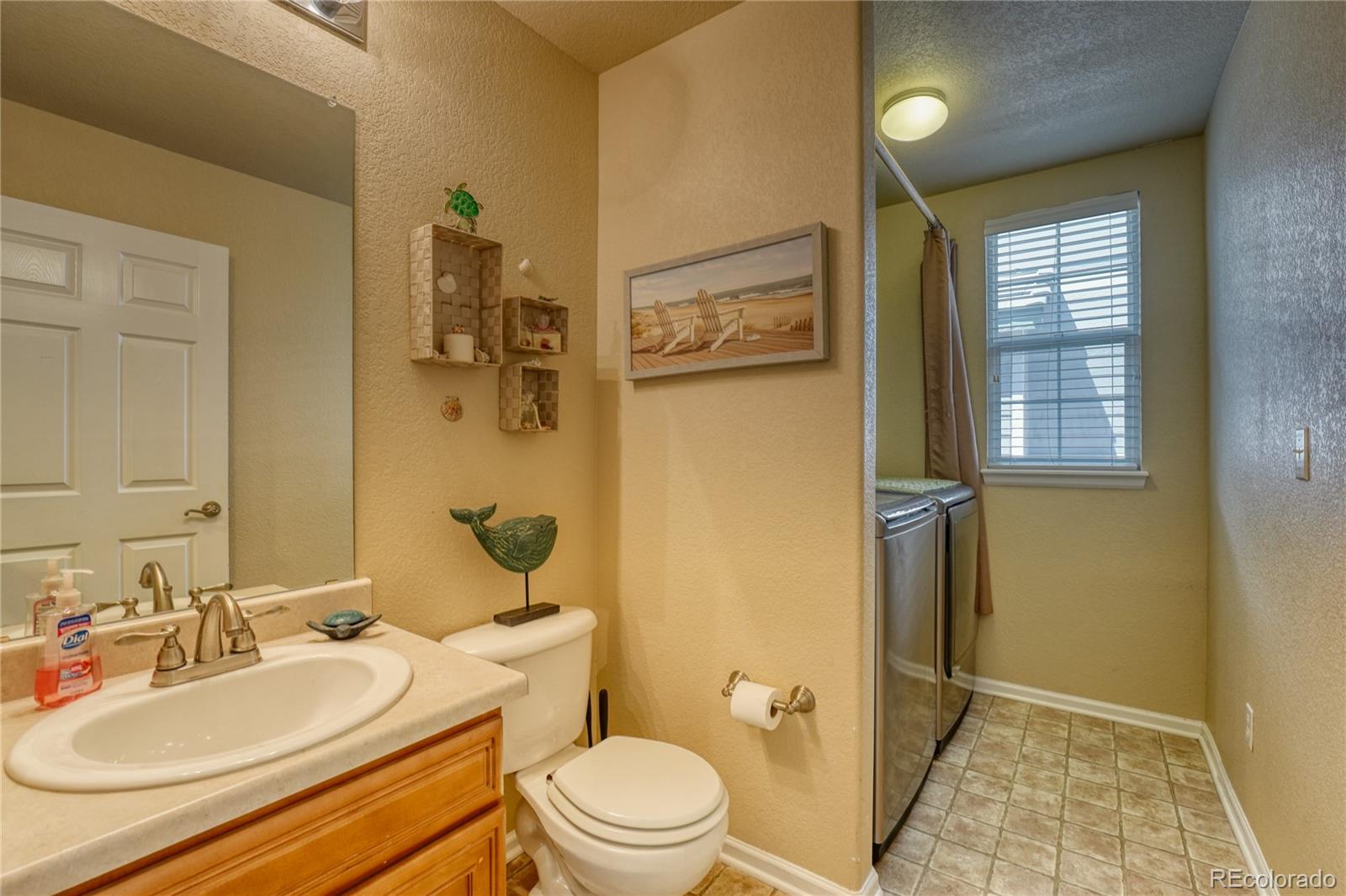 MLS Image #13 for 24802 e hoover place,aurora, Colorado
