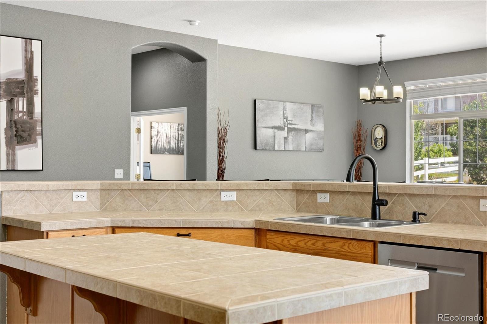 MLS Image #46 for 1560 s goldbug circle,aurora, Colorado
