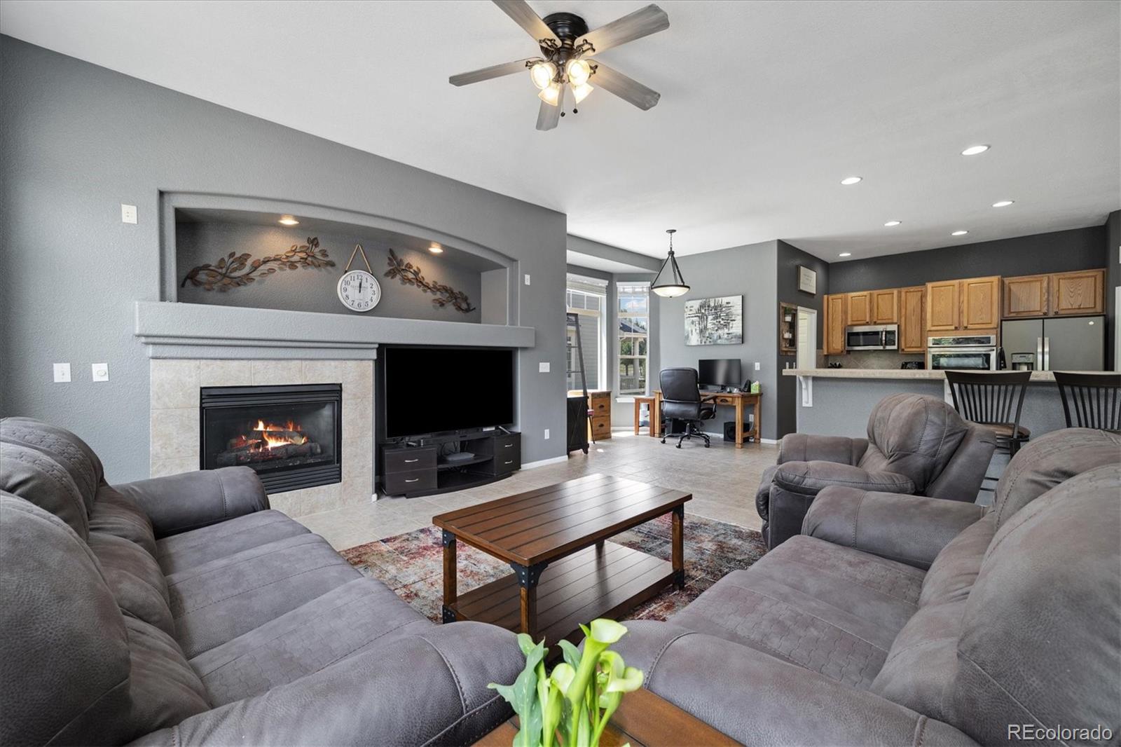 MLS Image #49 for 1560 s goldbug circle,aurora, Colorado
