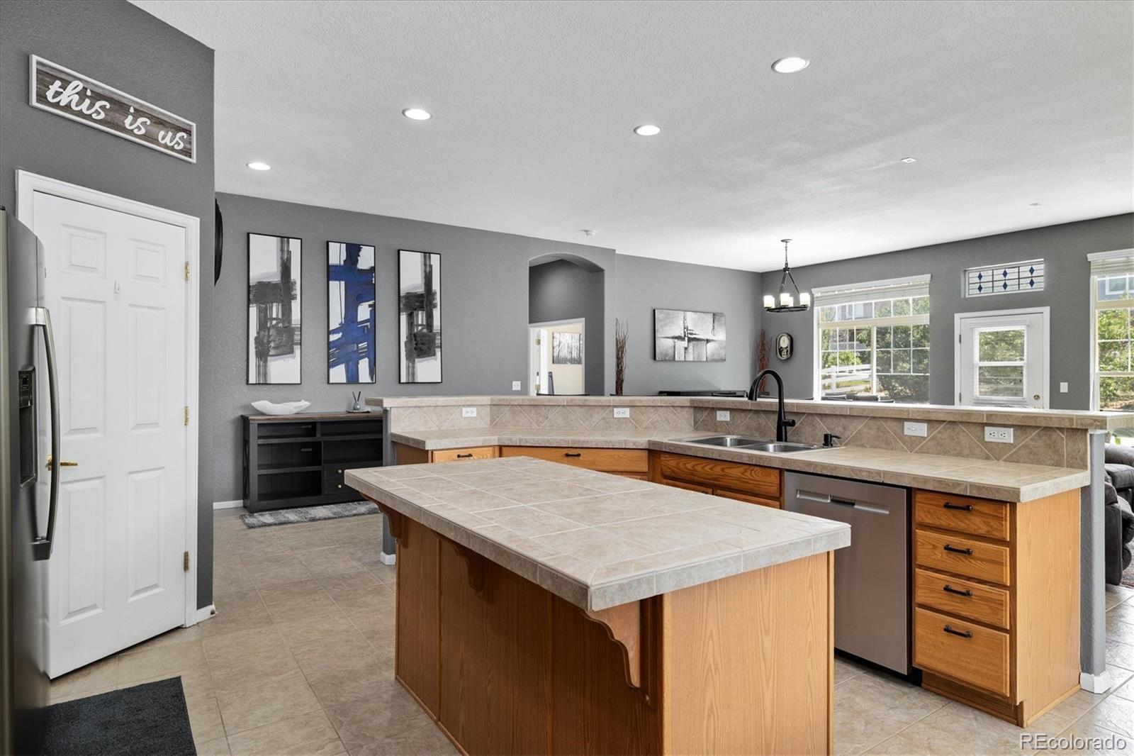 MLS Image #8 for 1560 s goldbug circle,aurora, Colorado