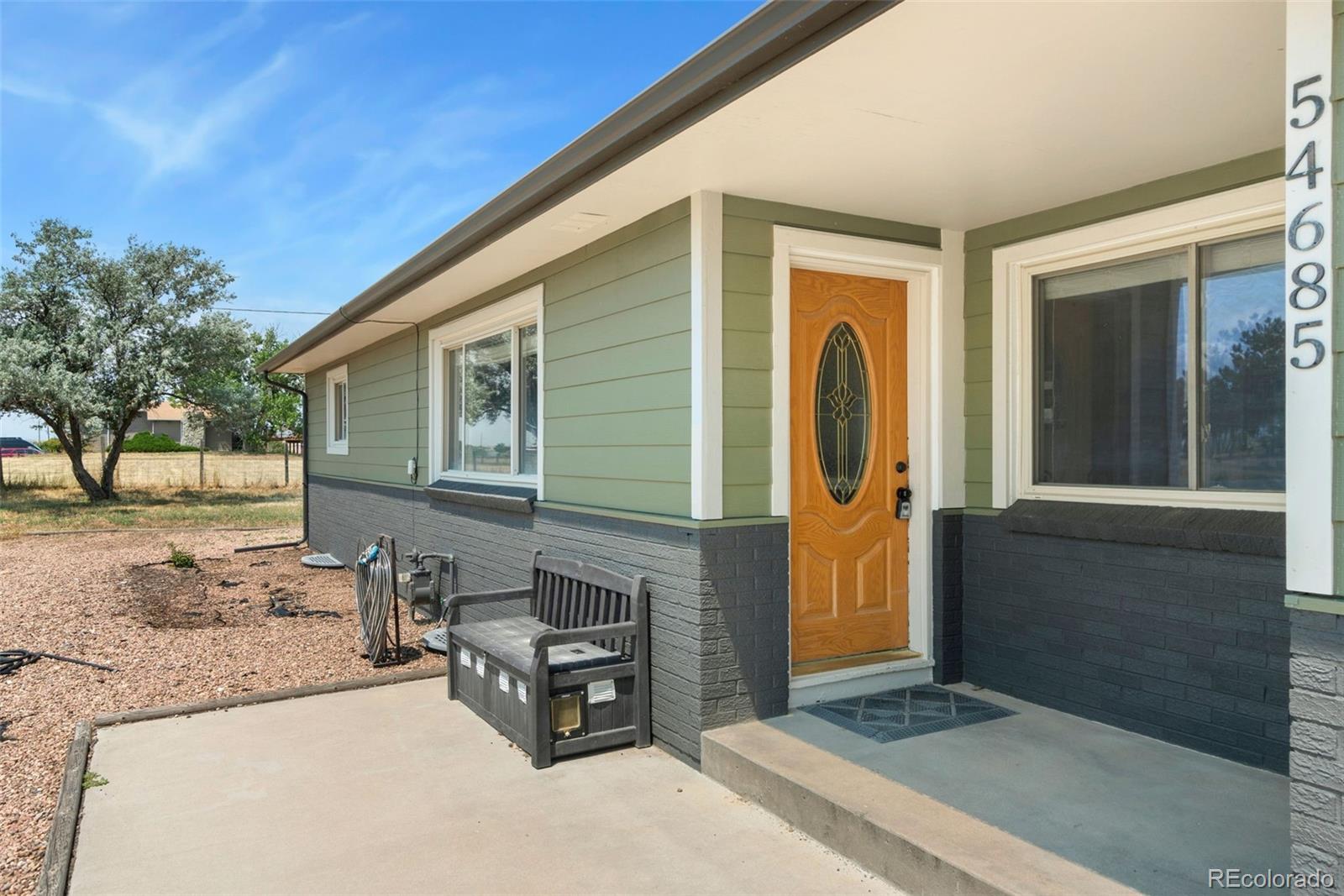 MLS Image #2 for 54685 e bobcat lane,strasburg, Colorado