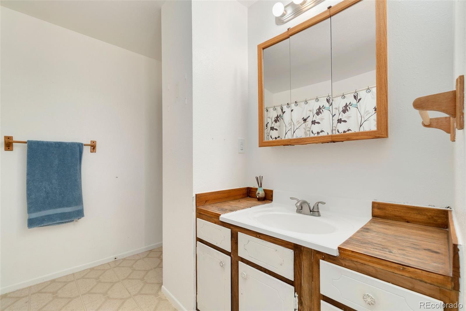 MLS Image #9 for 54685 e bobcat lane,strasburg, Colorado