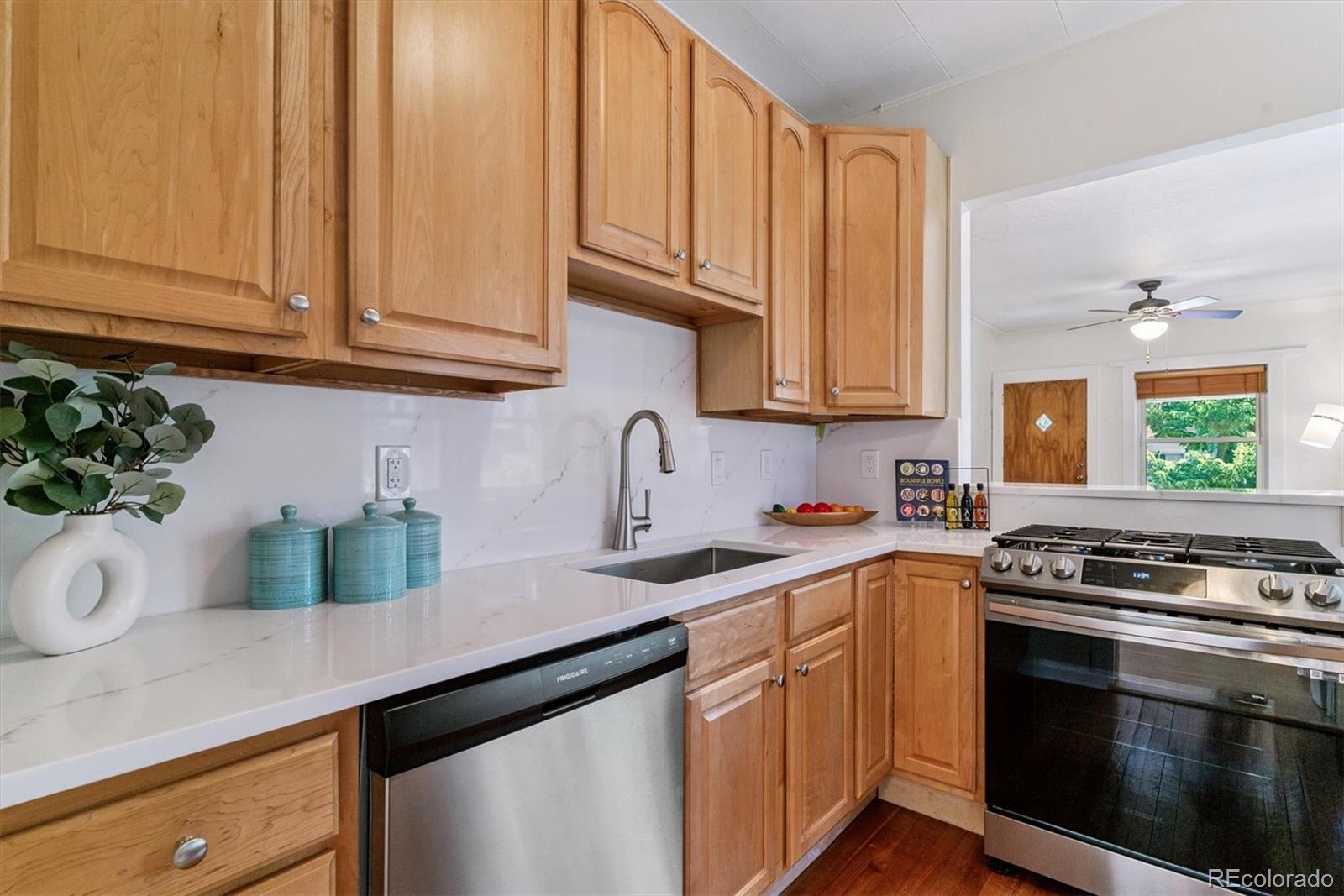 MLS Image #12 for 4559  meade street,denver, Colorado