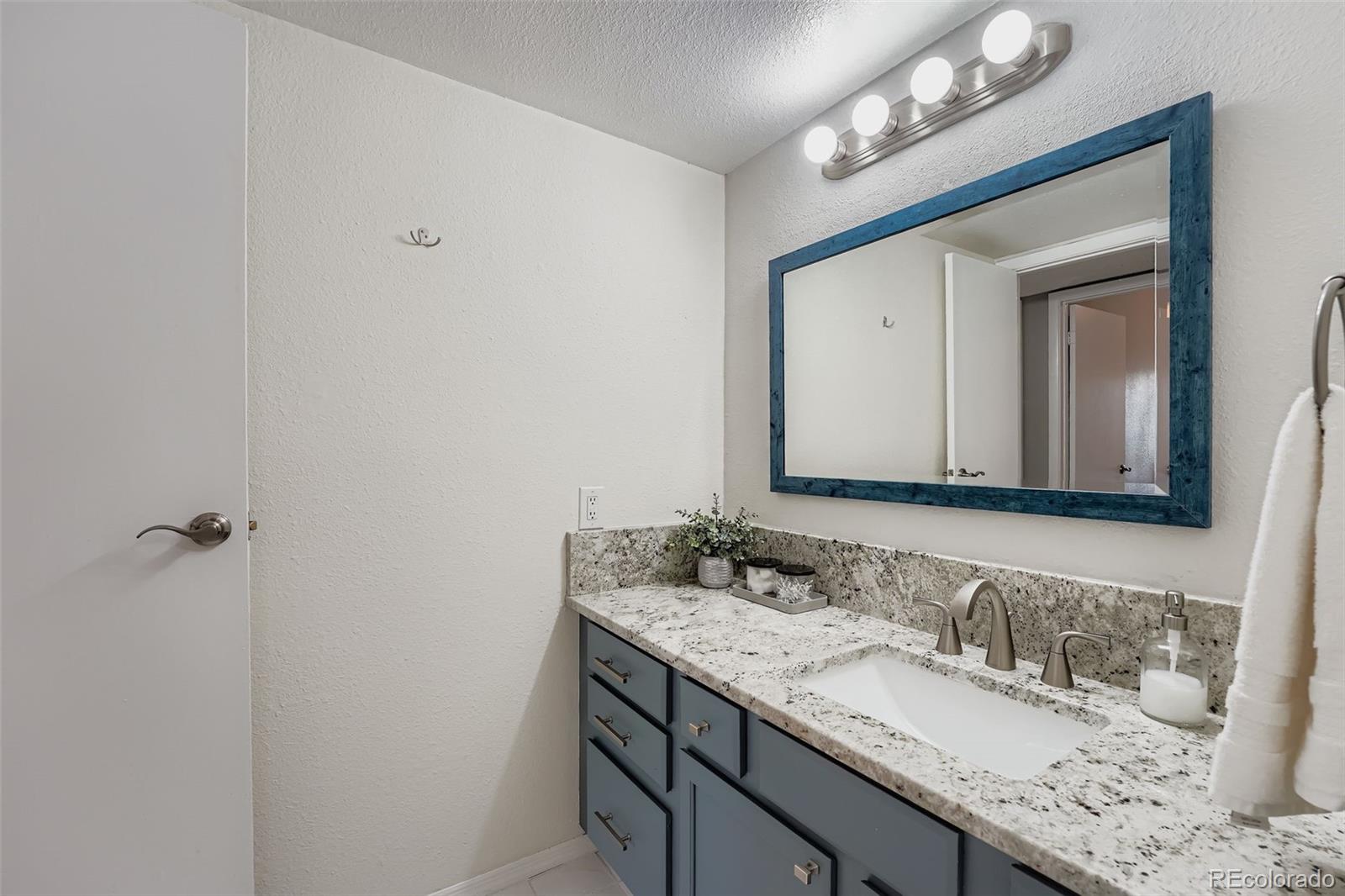 MLS Image #16 for 9817 e peakview avenue,englewood, Colorado