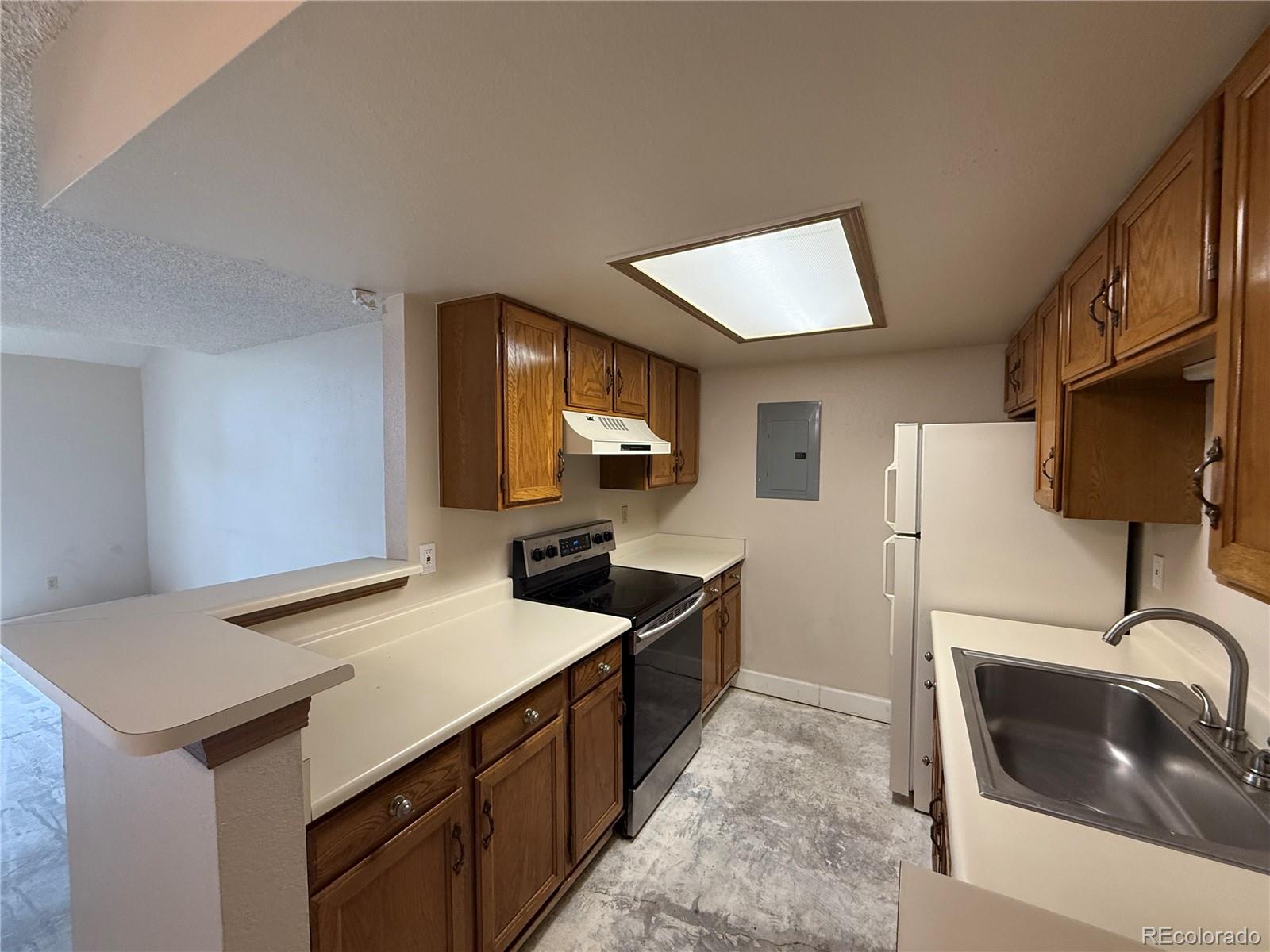 MLS Image #2 for 931 s zeno way,aurora, Colorado