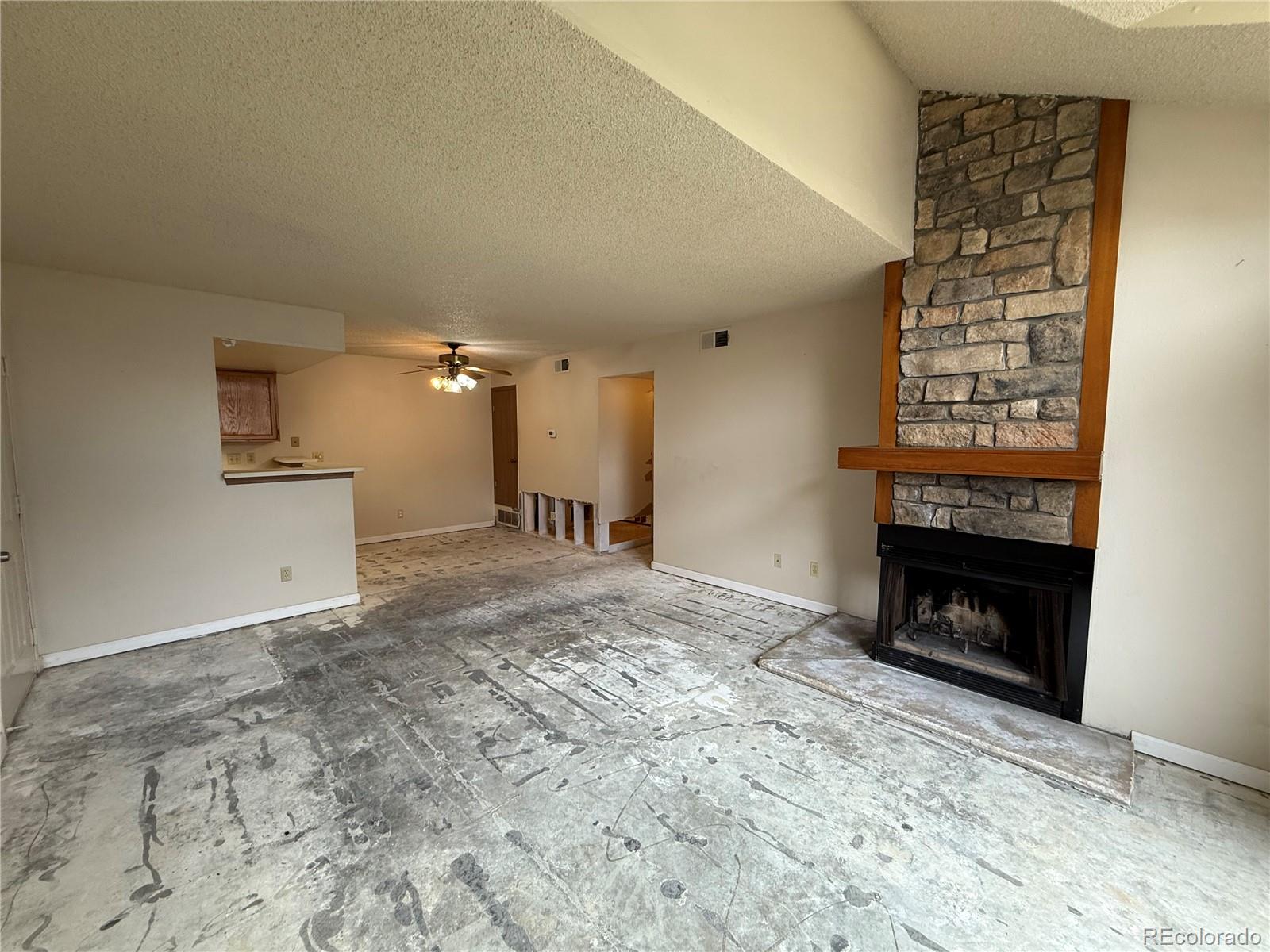 MLS Image #3 for 931 s zeno way,aurora, Colorado