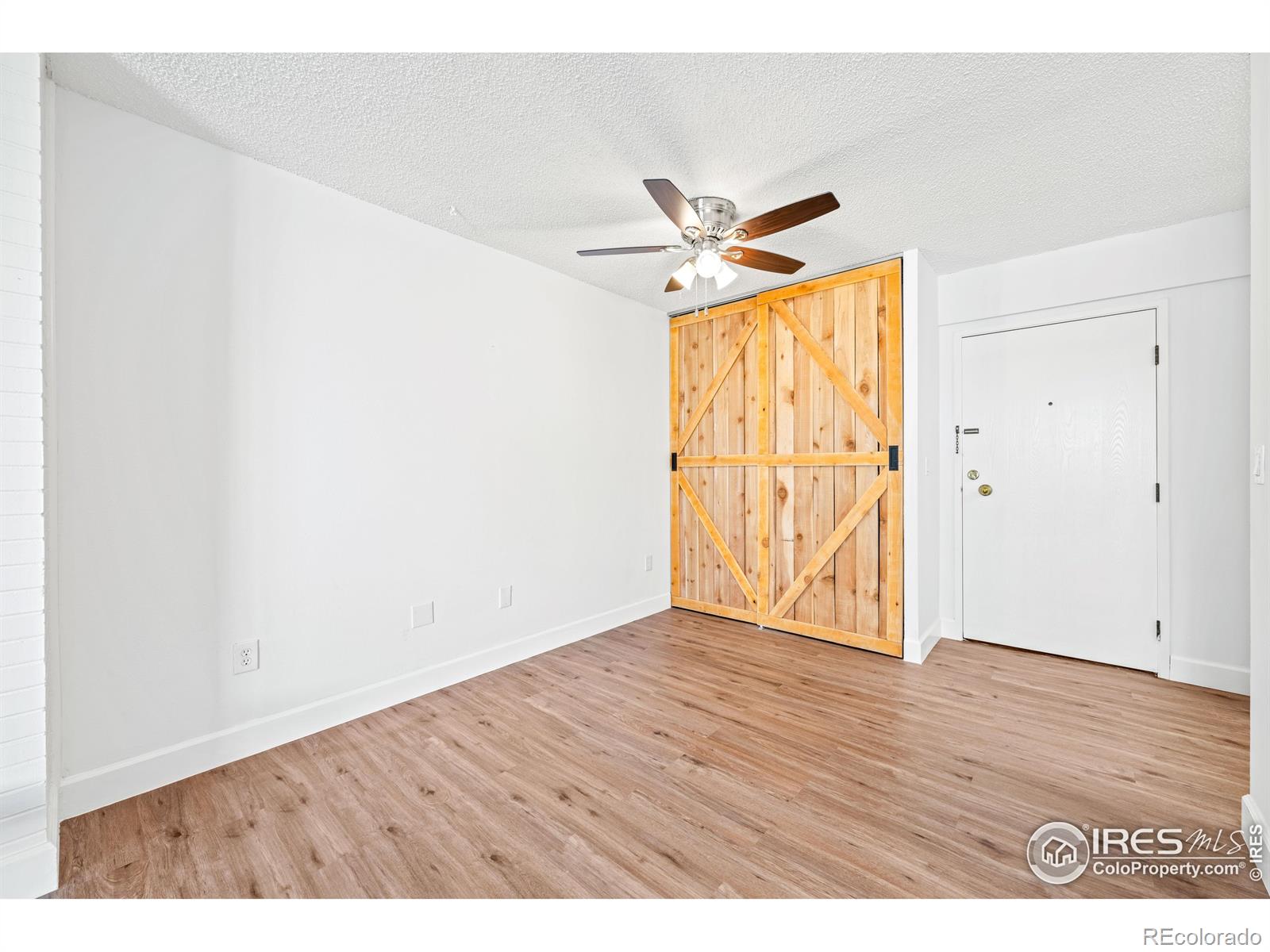 MLS Image #13 for 4110  hale parkway,denver, Colorado