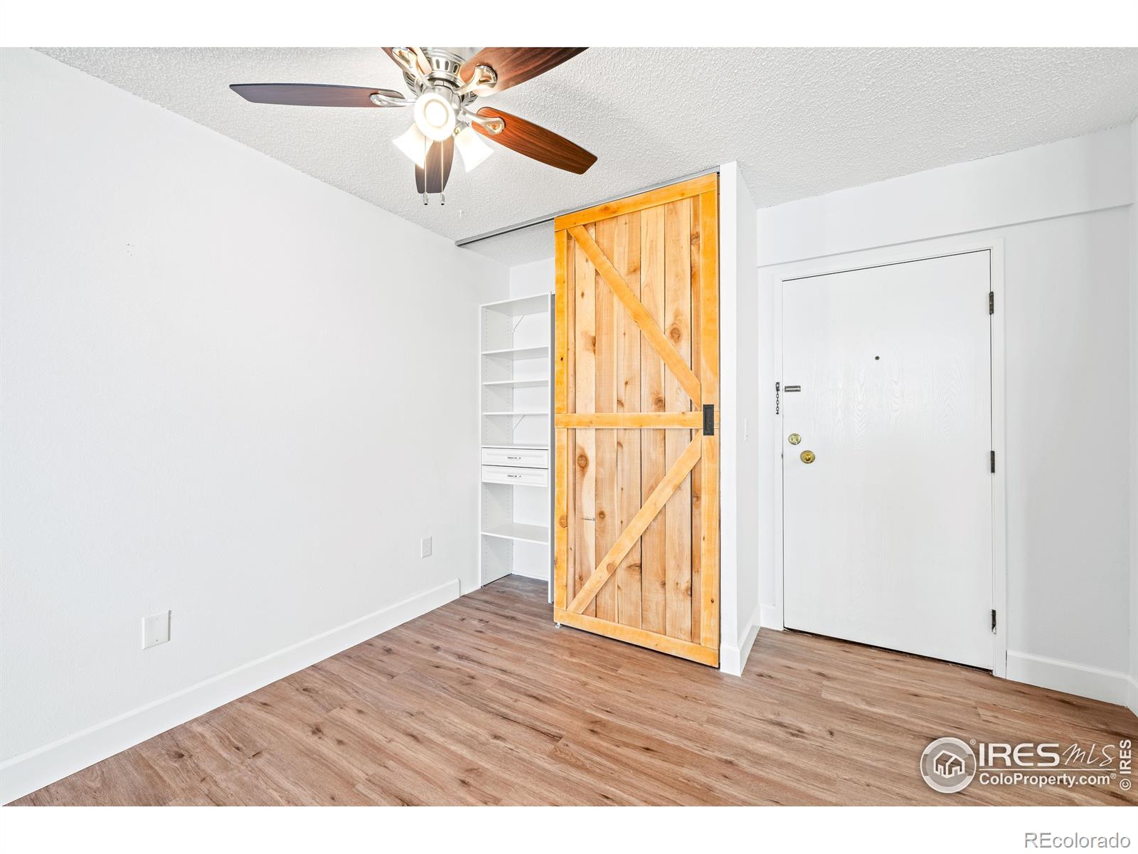 MLS Image #14 for 4110  hale parkway,denver, Colorado